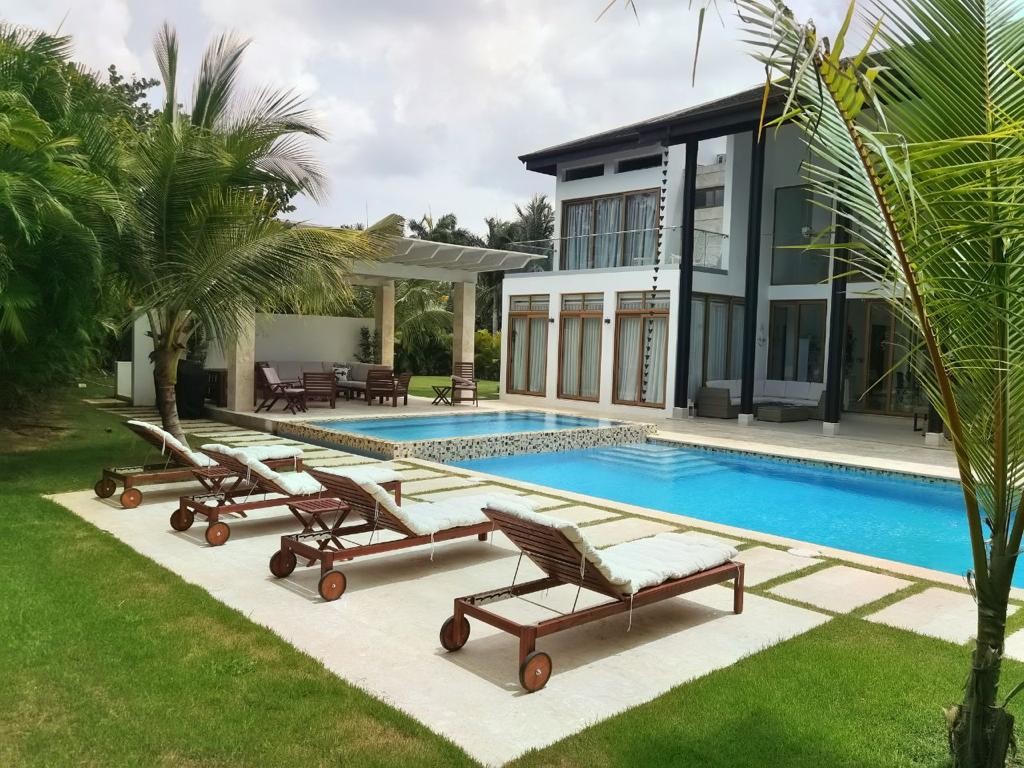 casas vacacionales y villas - Esplendida Villa de Venta en Casa de Campo  8