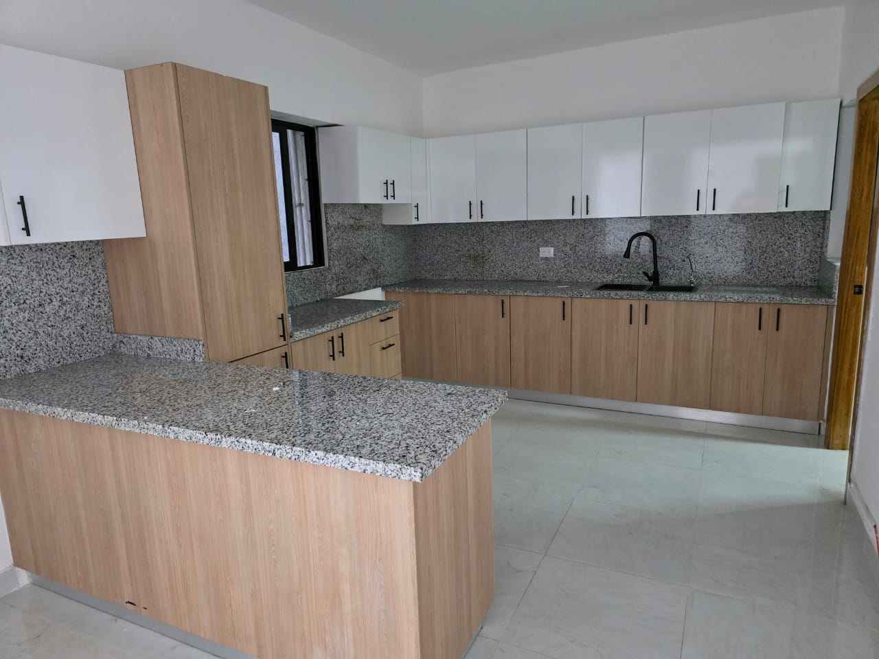 apartamentos - Alquilo Apto en Don Honorio Próximo a carrefour  2