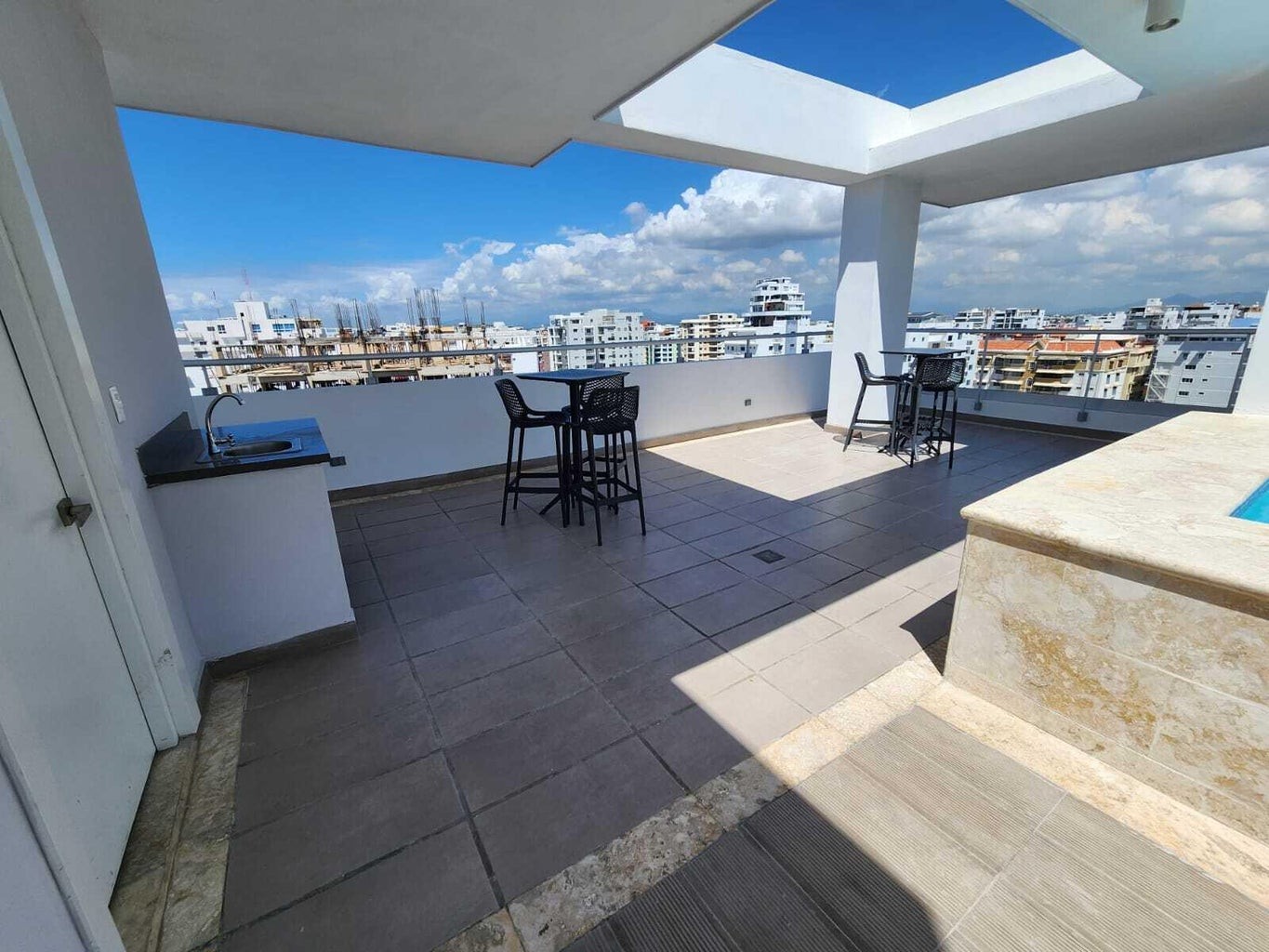 apartamentos - Oportunidad venta de apartamento de 2 habitaciones evaristo morales 10