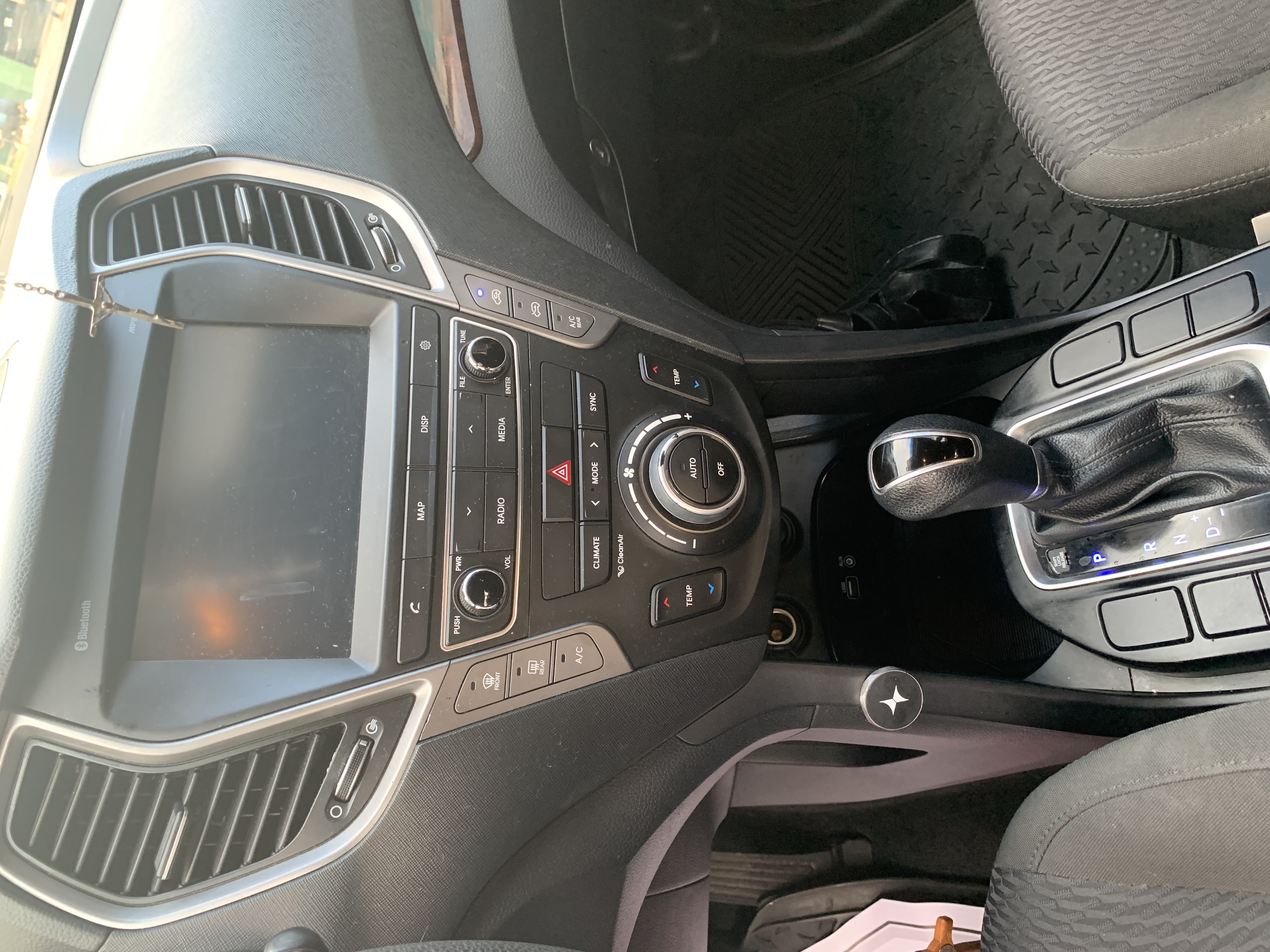jeepetas y camionetas - Hyundai Santa Fe 2018 4