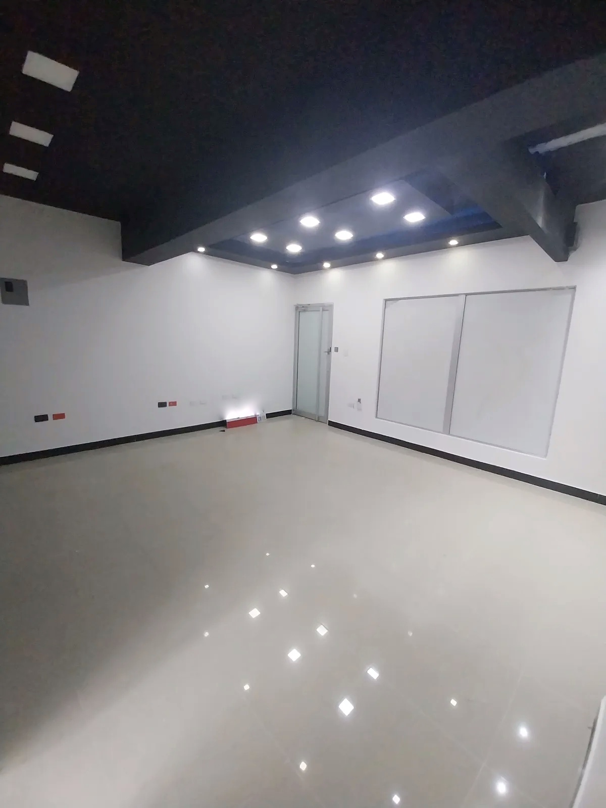 oficinas y locales comerciales - Local comercial Evaristo  4