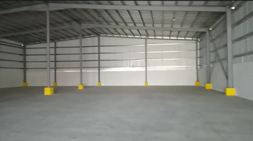 oficinas y locales comerciales - Nave 1,253 Mts Circunv. Norte, Santiago 1