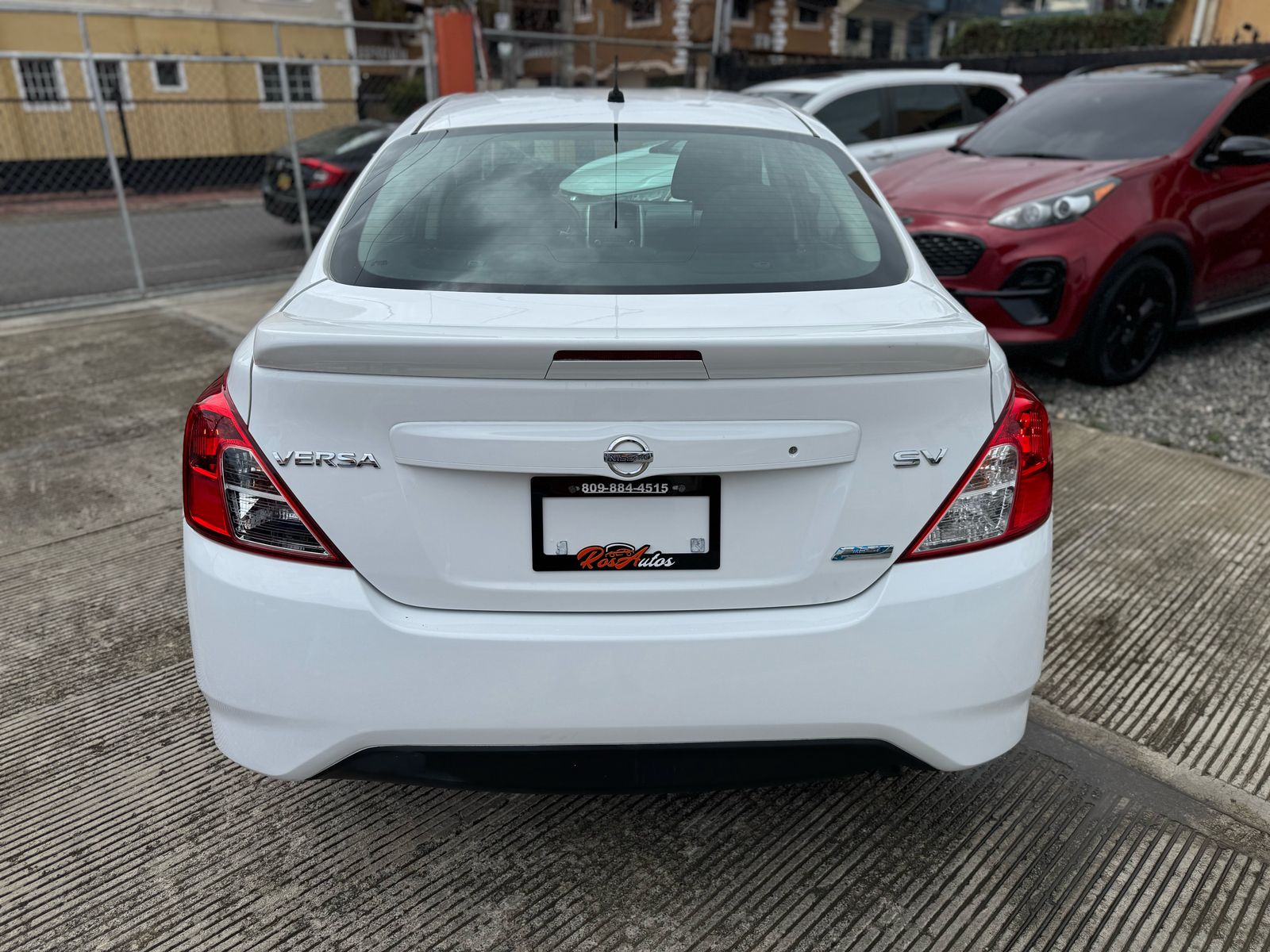 carros - Nissan Versa SV 2016 4