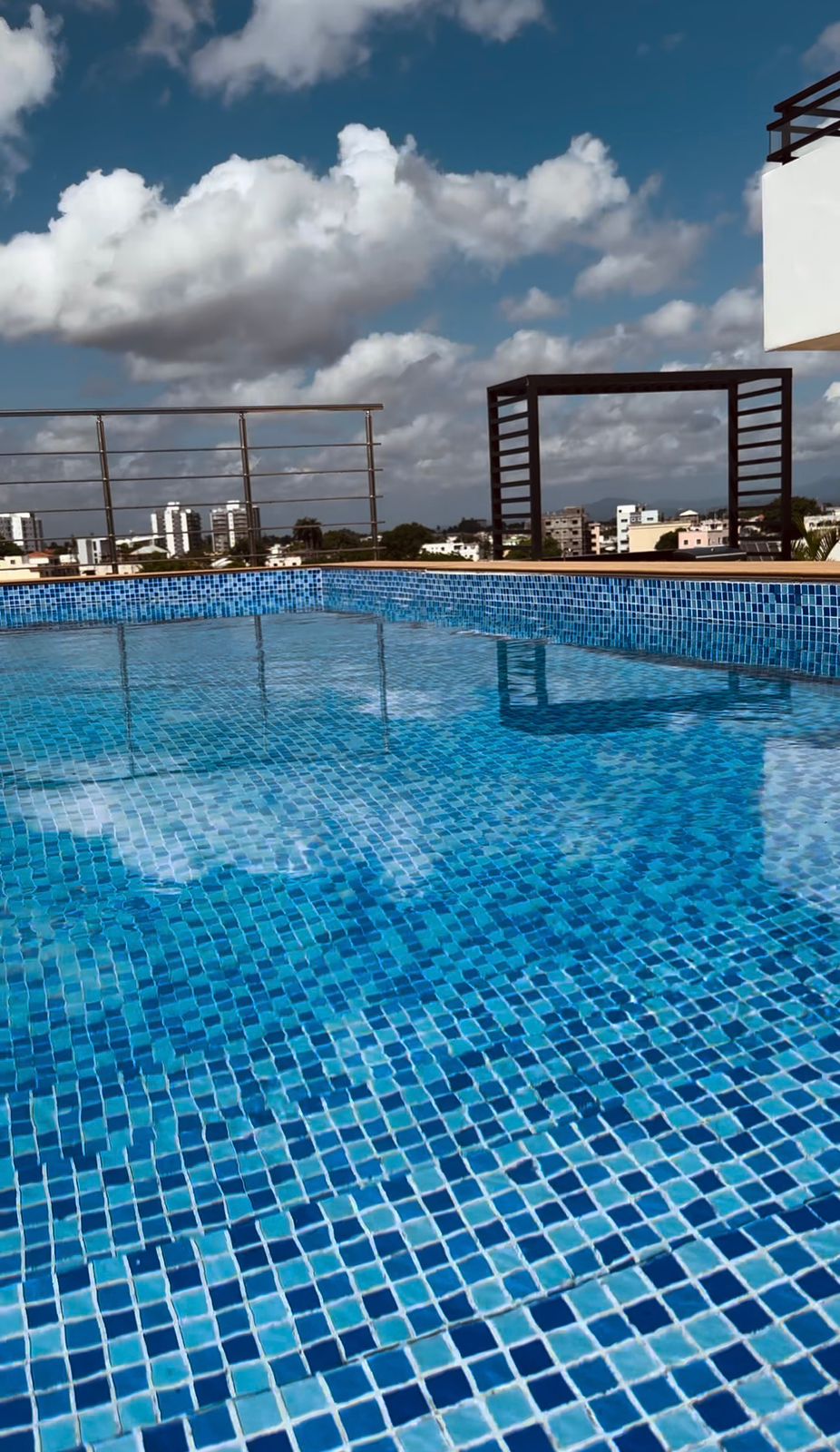 apartamentos - Mercedes Hidalgo Vende apartamento segundo nivel 3