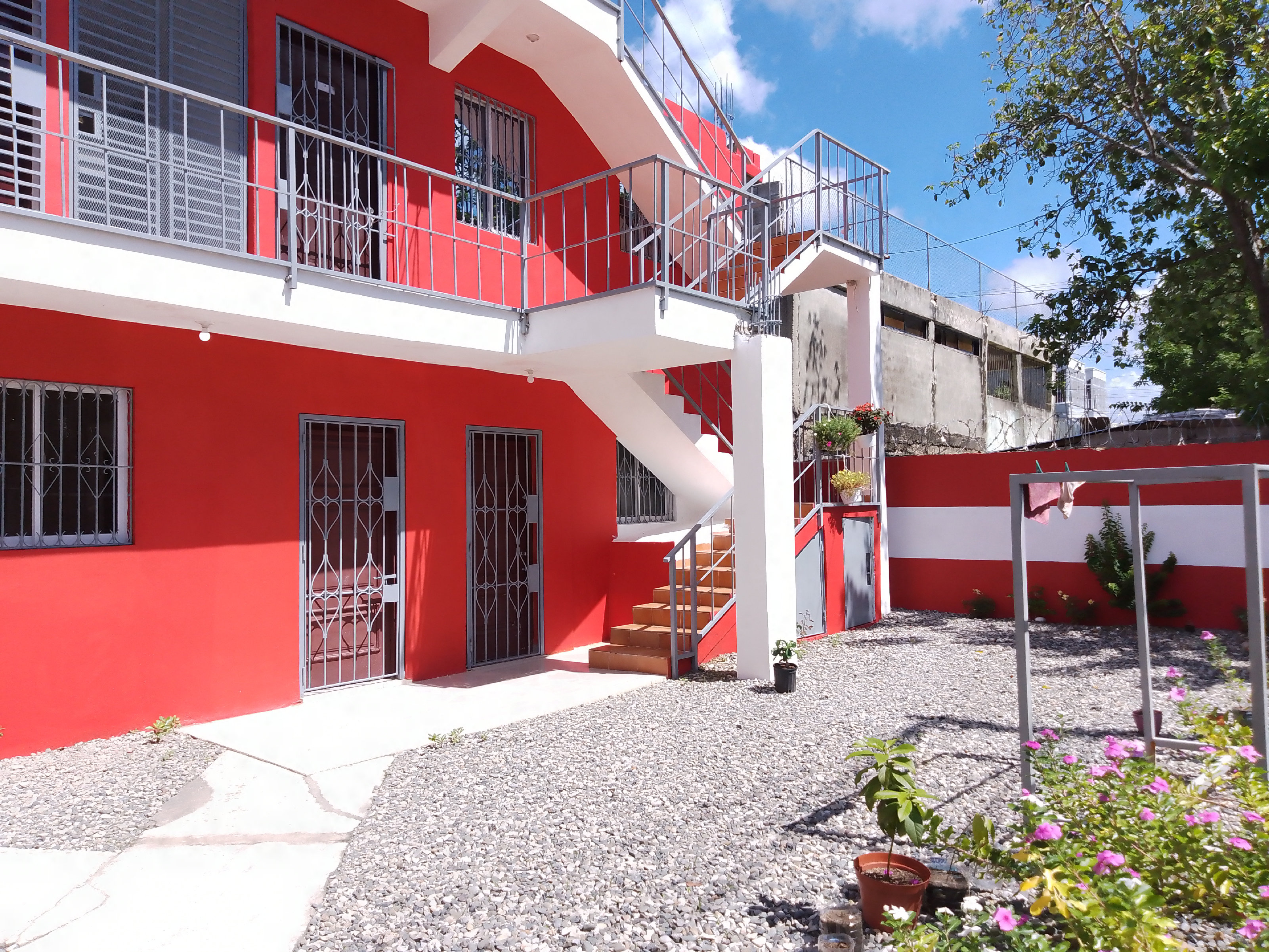 apartamentos - Se alquila apartamento 2 habitaciones 1 baño, nivel parqueo. 0
