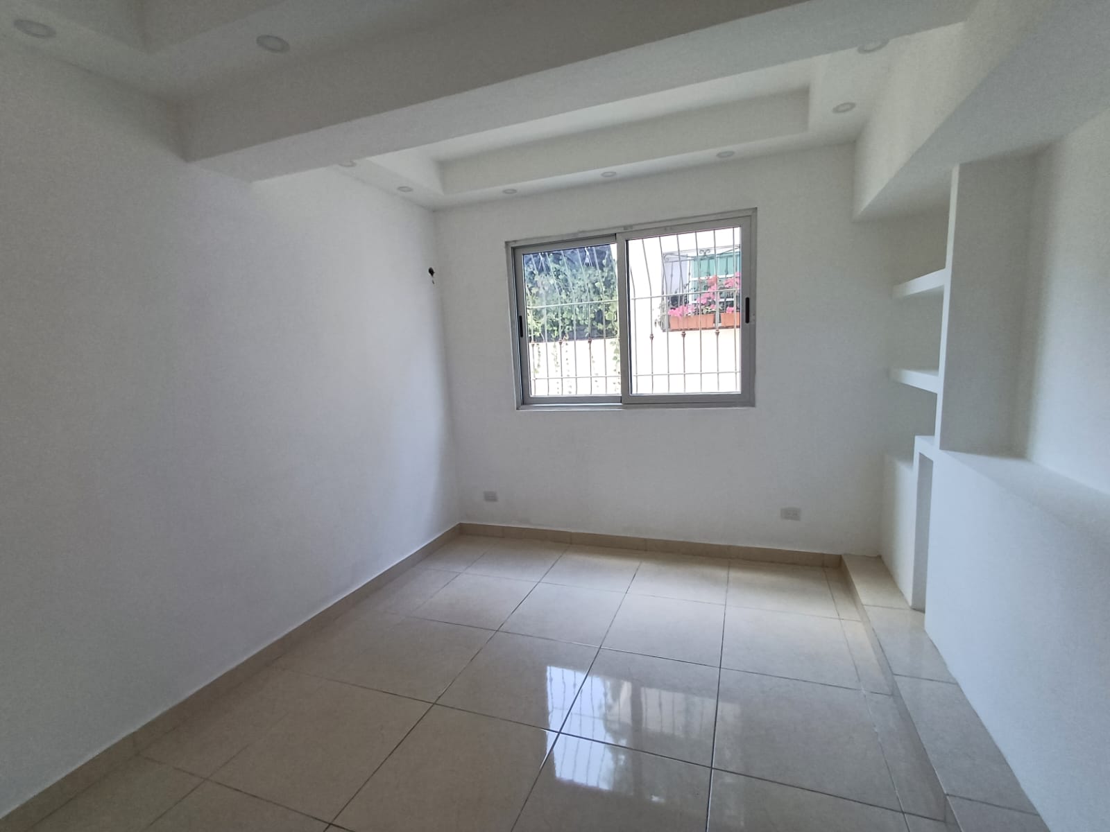 apartamentos - Alquiler de apartamento en Urbanización Real 5