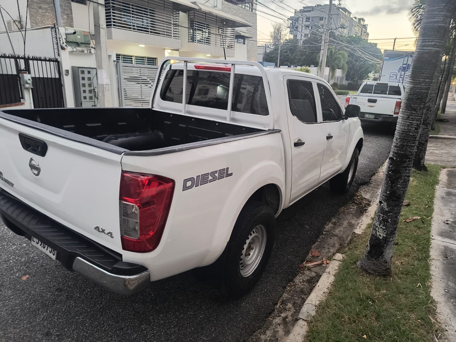 jeepetas y camionetas - Nissan Frontier NP300 2019 Nitida 1