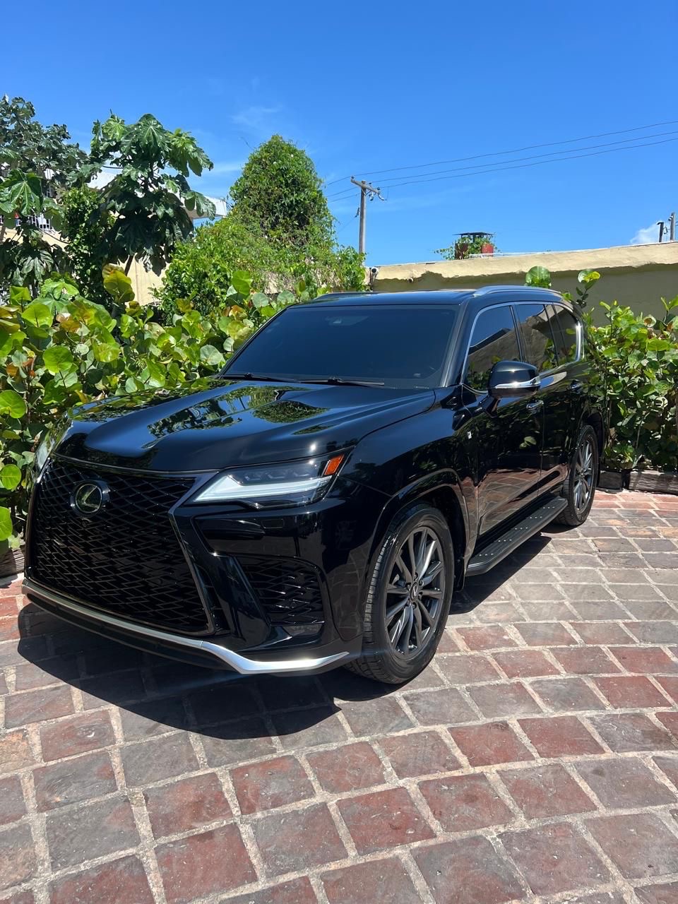 jeepetas y camionetas - Lexus LX600 F Sport 2023 1