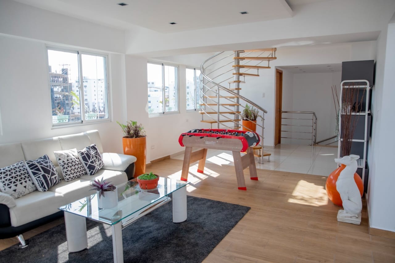 penthouses - Apartamento Clásico tipo Penhouse de 3 niveles (Piso 9,10,11), Naco 4