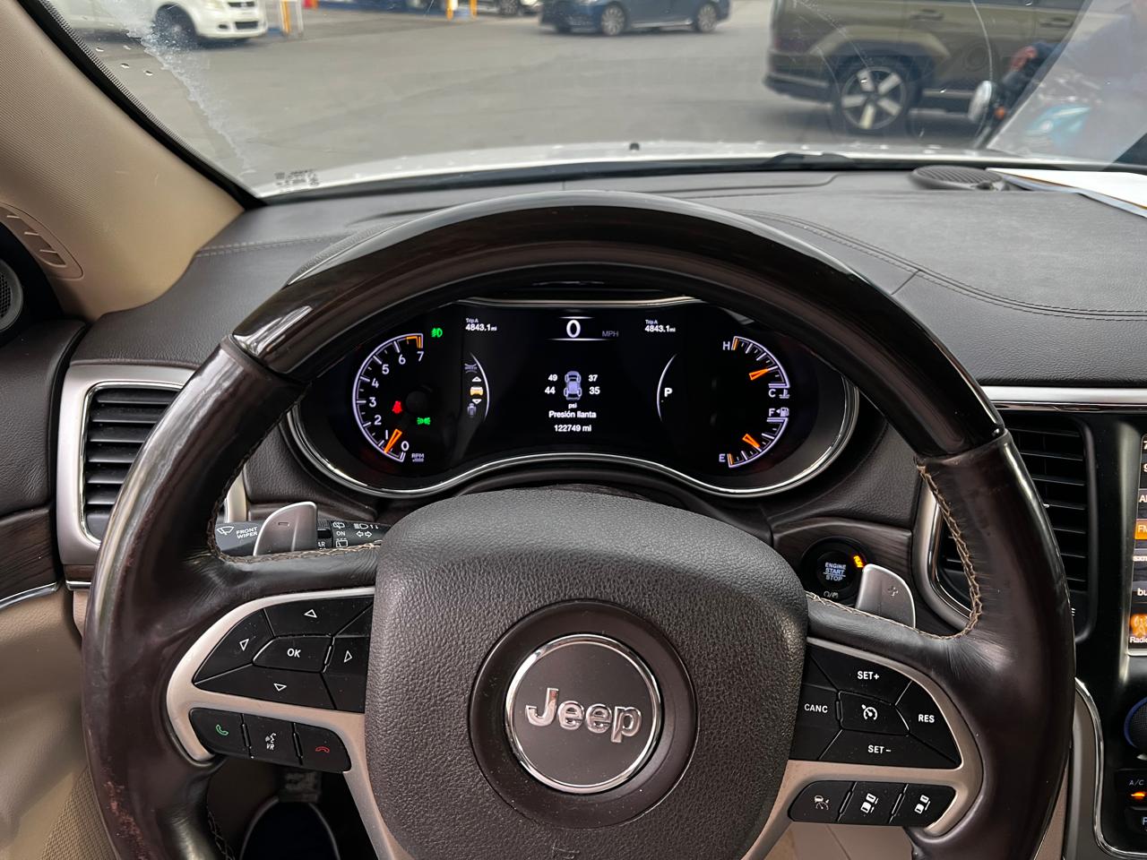 jeepetas y camionetas - De oportunidad Cherokee 5