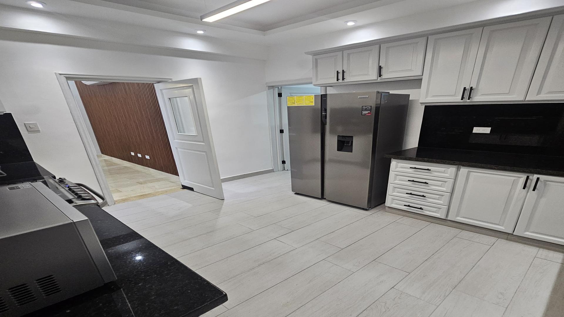 apartamentos - Venta apartamento vacío y/o Alquiler amueblado con terraza en Piantini 6