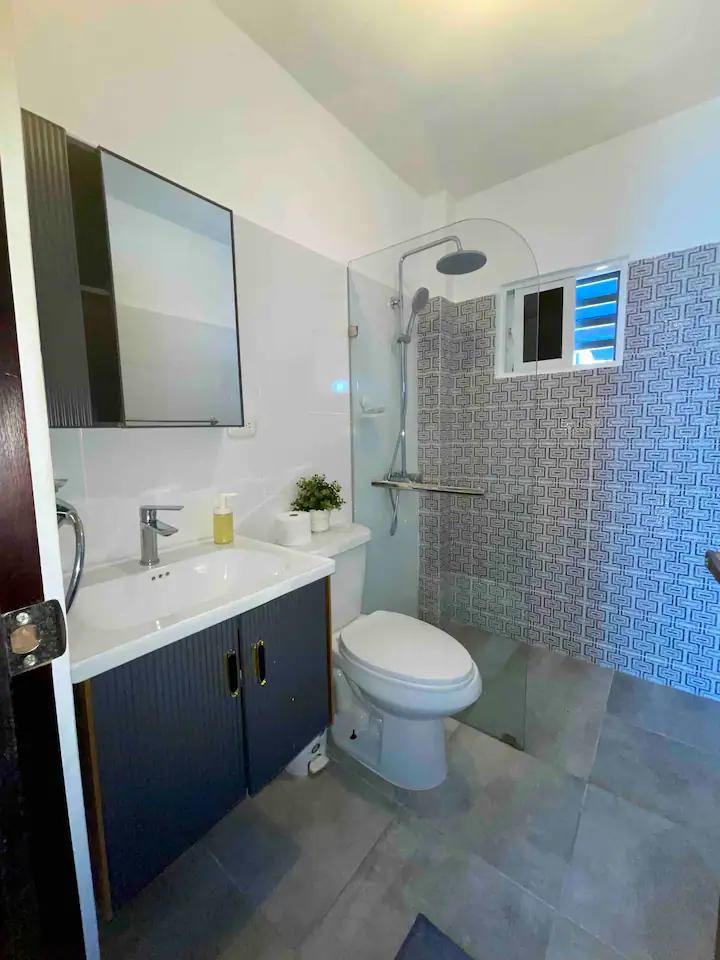 casas - Se alquila Hermosa Casa amueblada con amplio patio+balcón ubicado en San Isidro 8