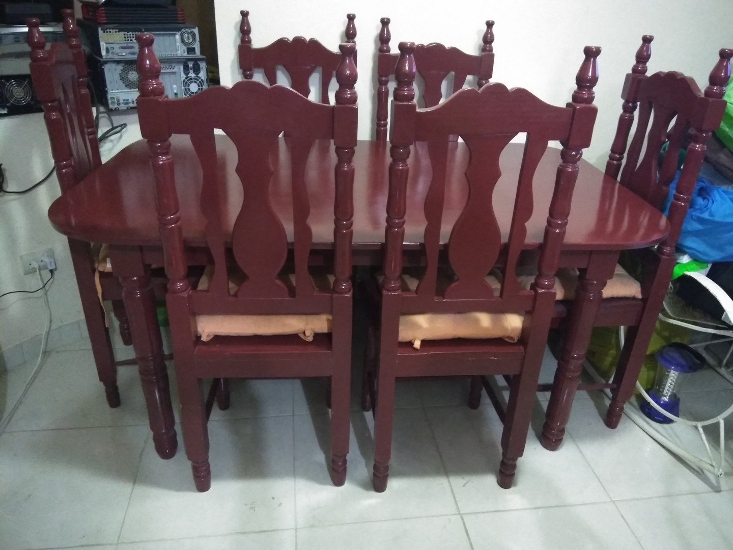 muebles y colchones - De oportunidad juego de comedor de 6 sillas en excelentes condiciones 1