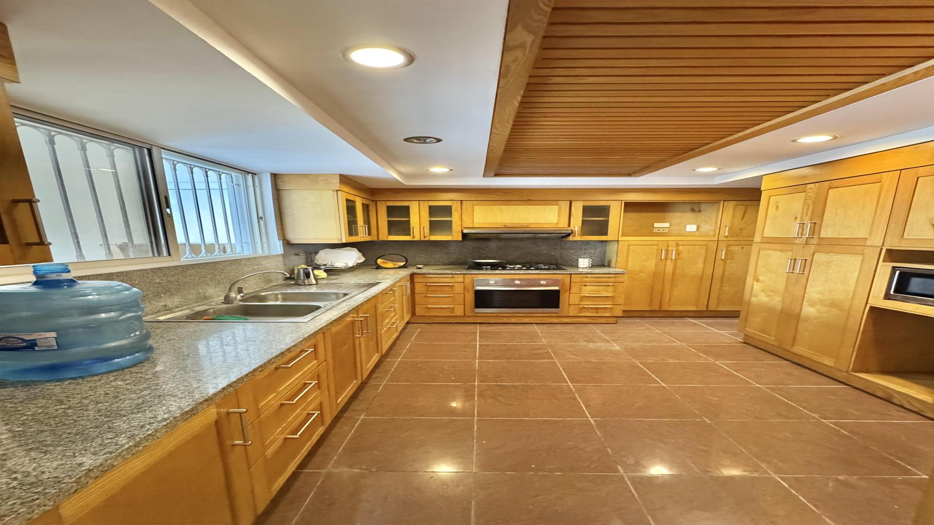 otros inmuebles - Townhouse en Piantini 5