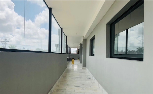 oficinas y locales comerciales - Prolongación 27 de Febrero 400m2 oficina 1