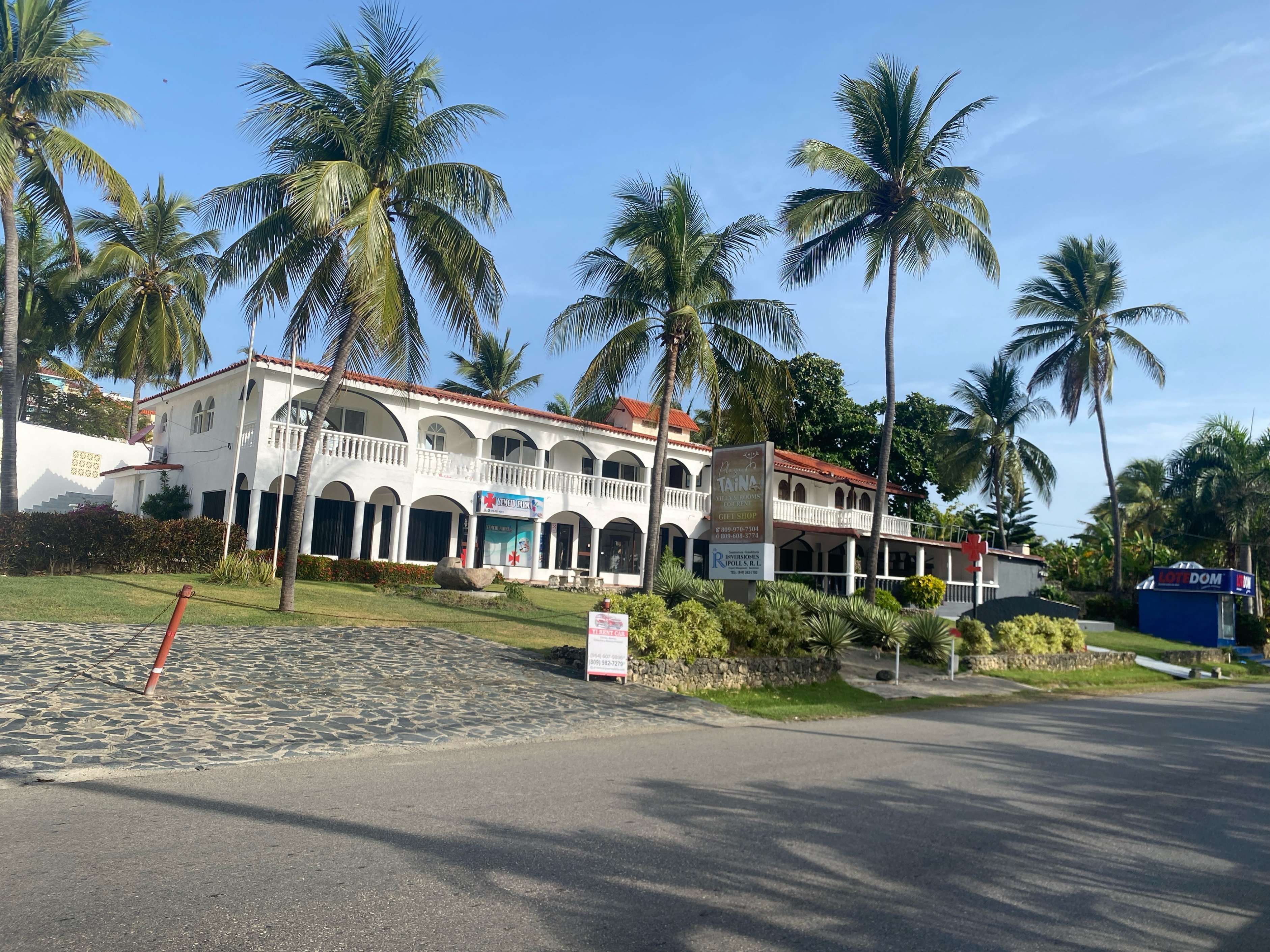 oficinas y locales comerciales - plaza comercial frente al mar  3