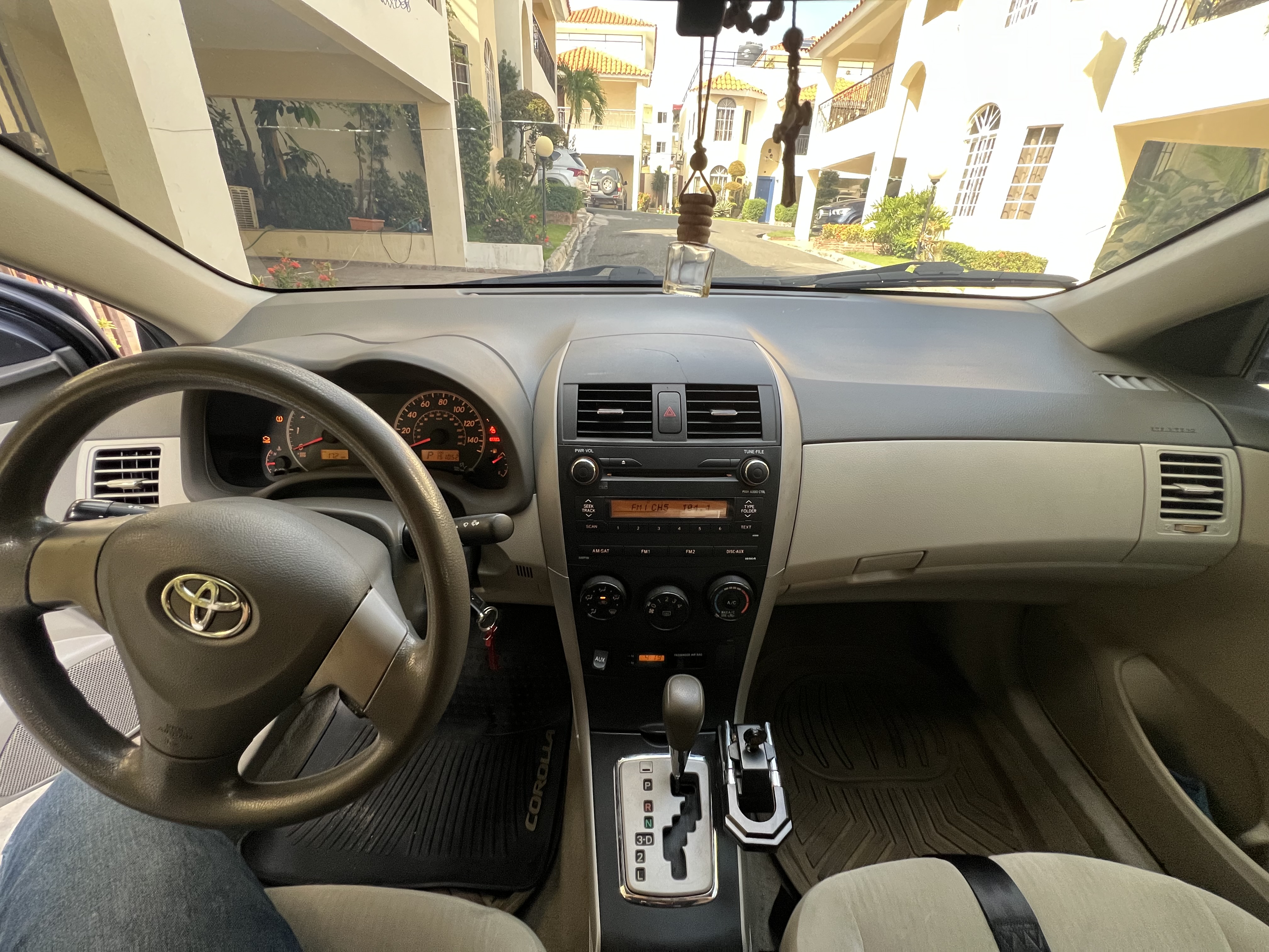 carros - Toyota corolla LE 2010 4