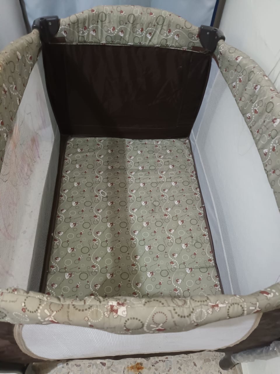 coches y sillas - corral y silla para bebé completo con su colchón  2