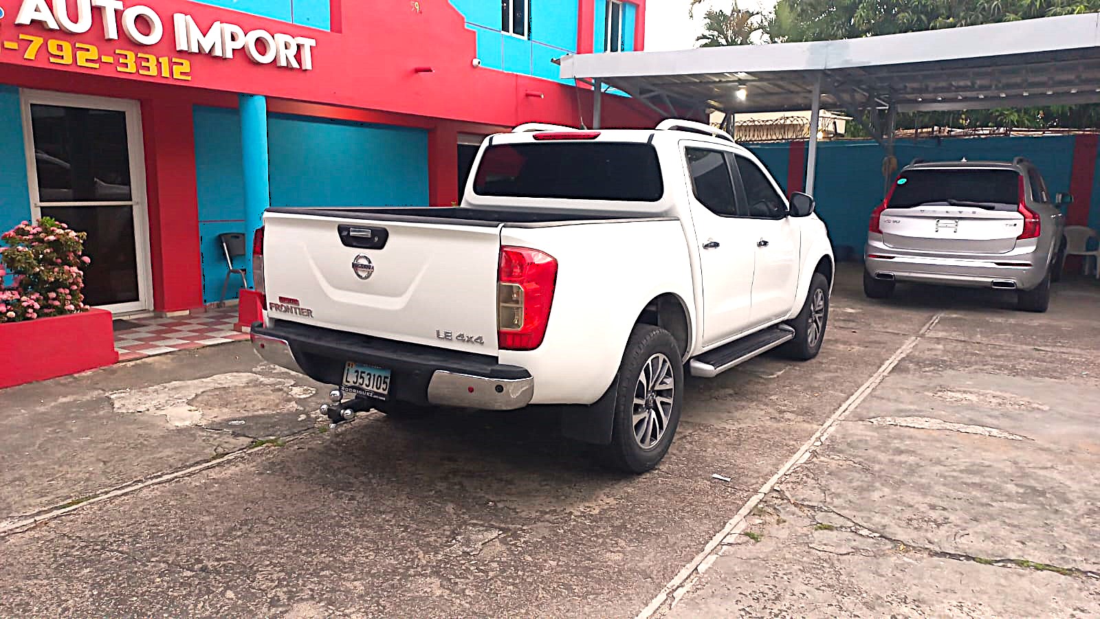 jeepetas y camionetas - Nissan Frontier LE 4WD NP300 2016 Turbo Diesel 6