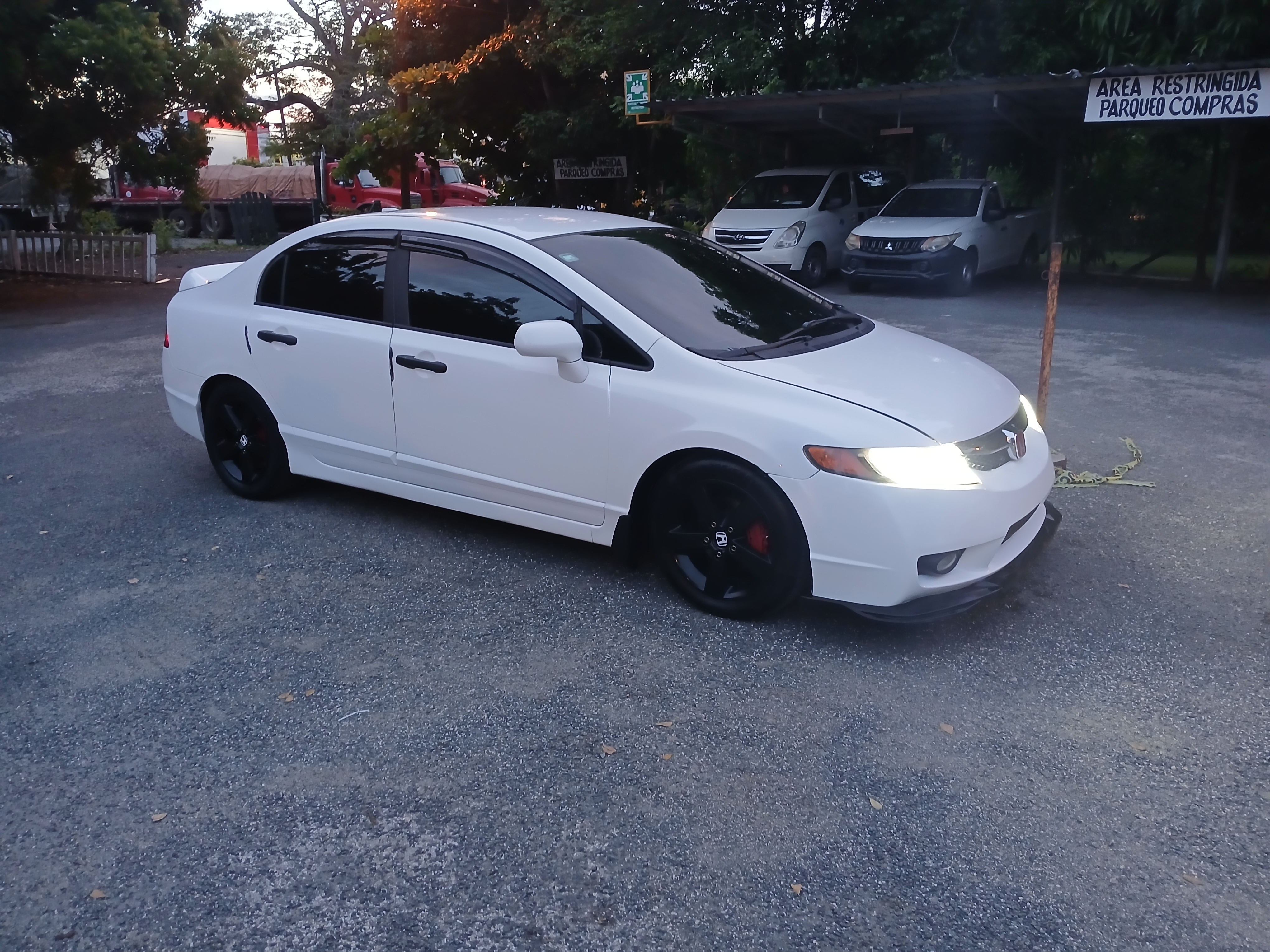carros - Honda civic 2007 en venta 0