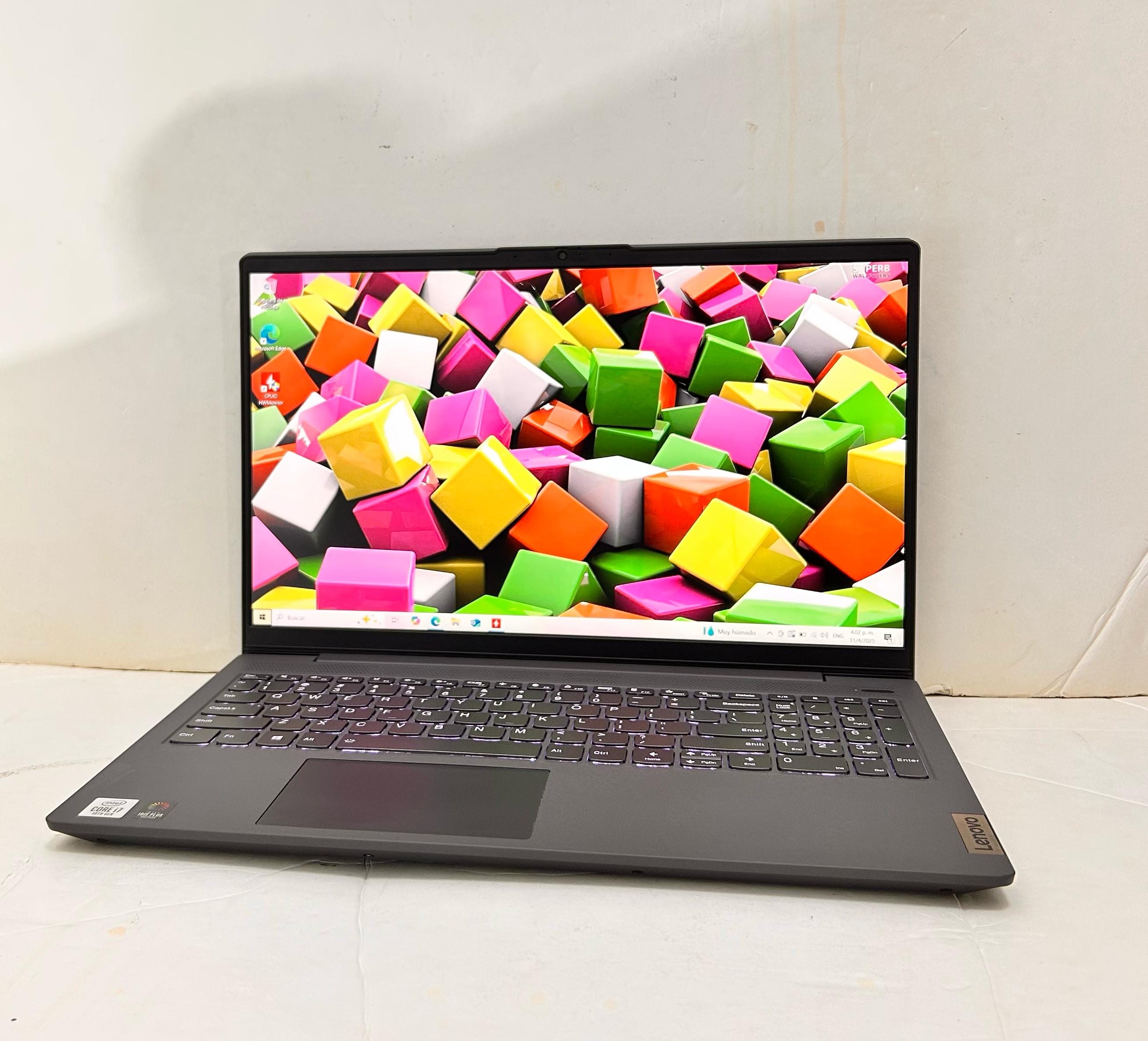 computadoras y laptops - Laptop Lenovo IdeaPad 5, 15" FHD, i7 10ma gen, 8GB 3