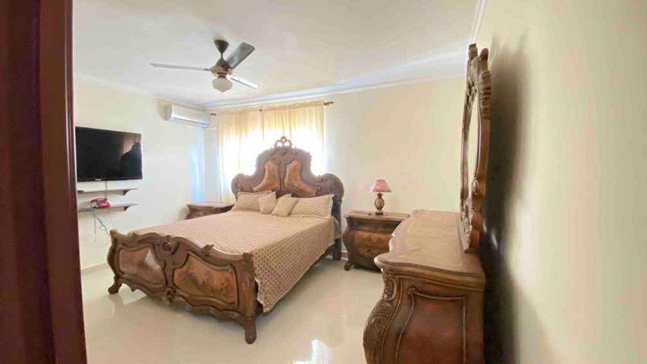 penthouses - VENDO TIPO PENTHOUSE EN EL ENSANCHE OZAMA 2