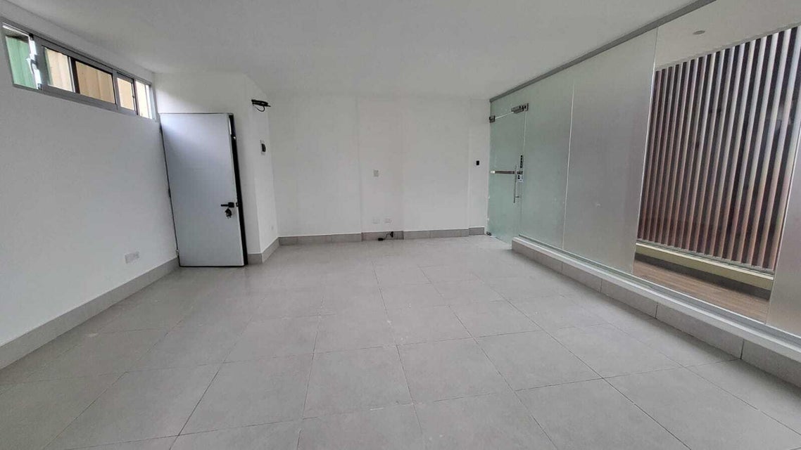 oficinas y locales comerciales - Oficina en alquiler en Los Prados 1