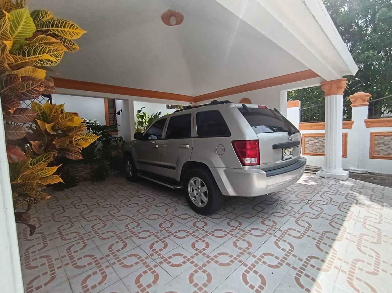 casas - Vivienda con Patio en Llanos de Gurabo 3