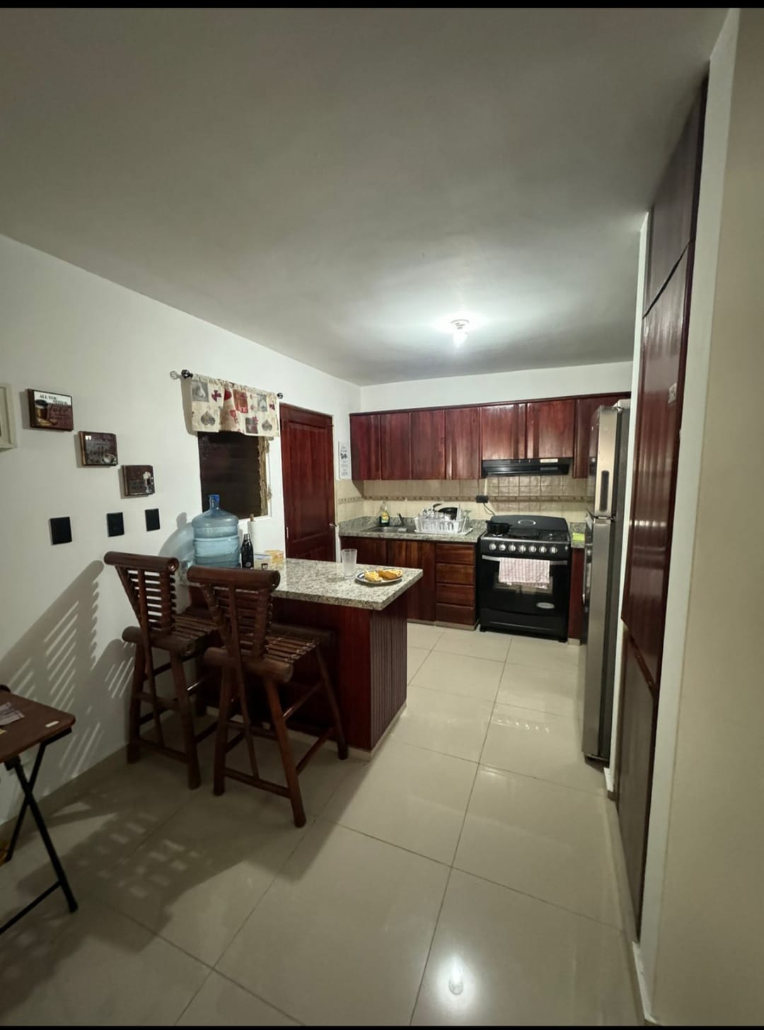 apartamentos - Alquiler de Habitación Amueblada en Zona Céntrica del Distrito Nacional  4