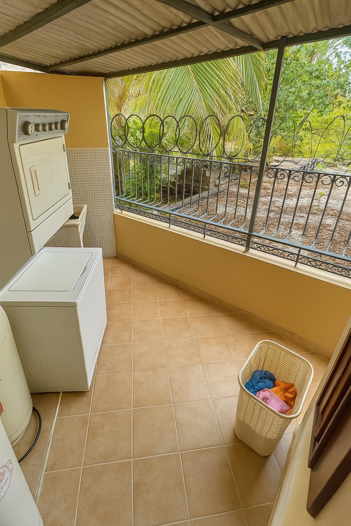 casas - VENDO Casa Para Fines Comercial en Esquina Estratégica en Viejo Arroyo Hondo 1