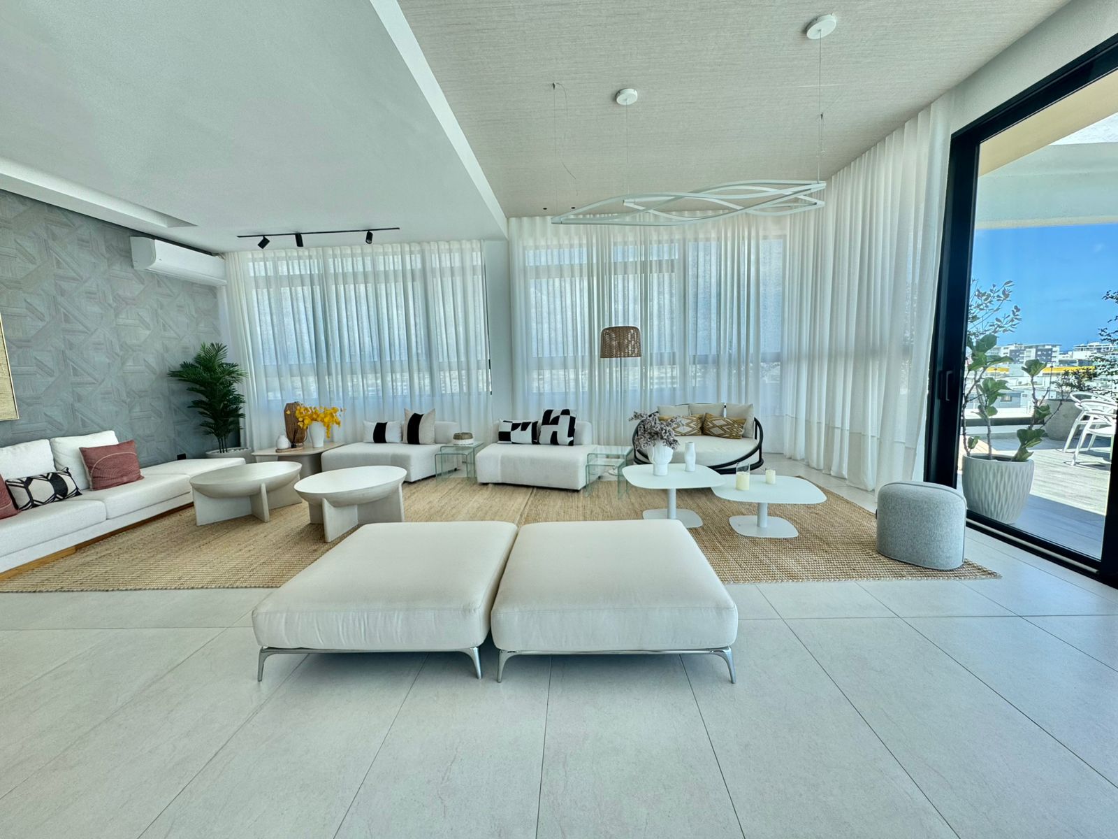 apartamentos - Apartamento en Alquiler Amueblado Evaristo Morales 3