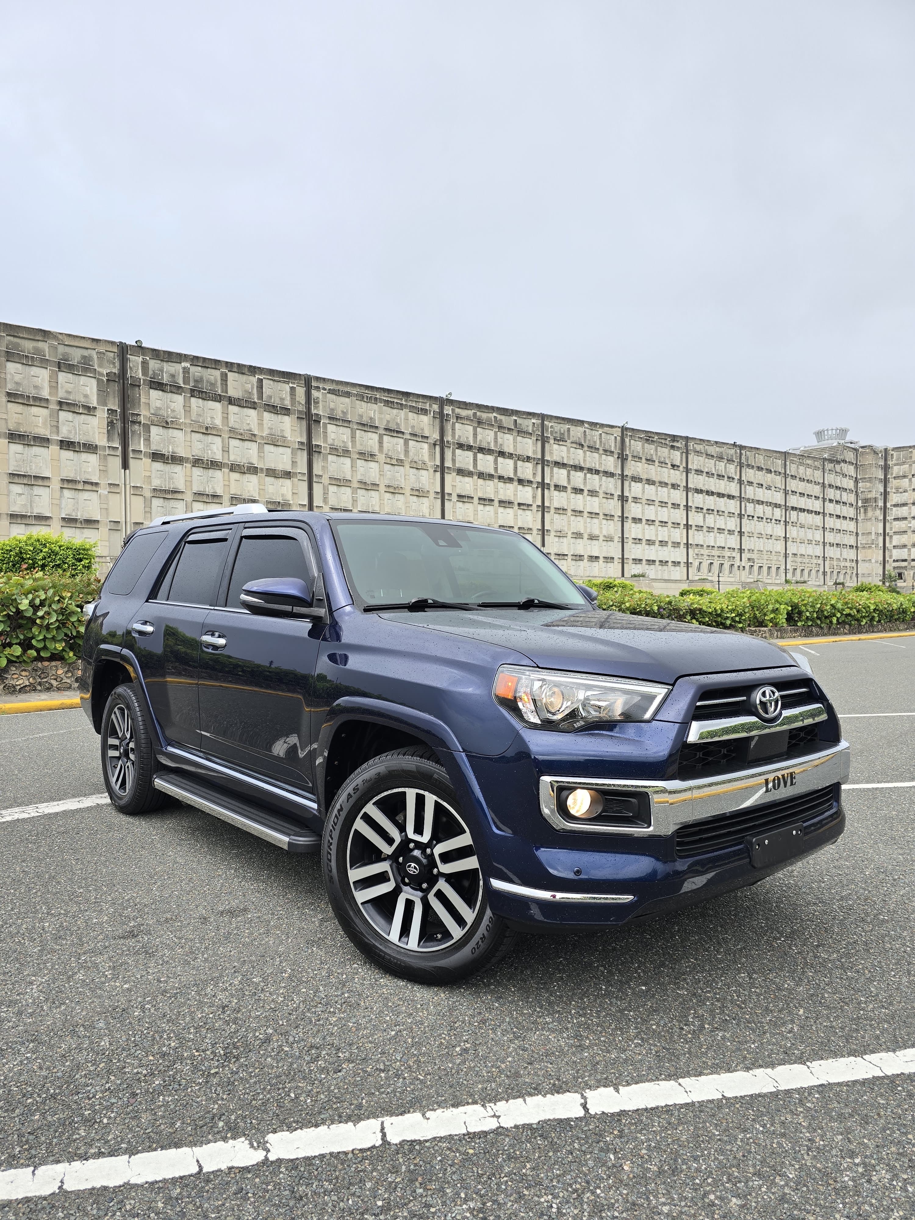 jeepetas y camionetas - TOYOTA 4RUNNER 2020 LIMITED 4X4 FINANCIAMIENTO DISPONIBLE 