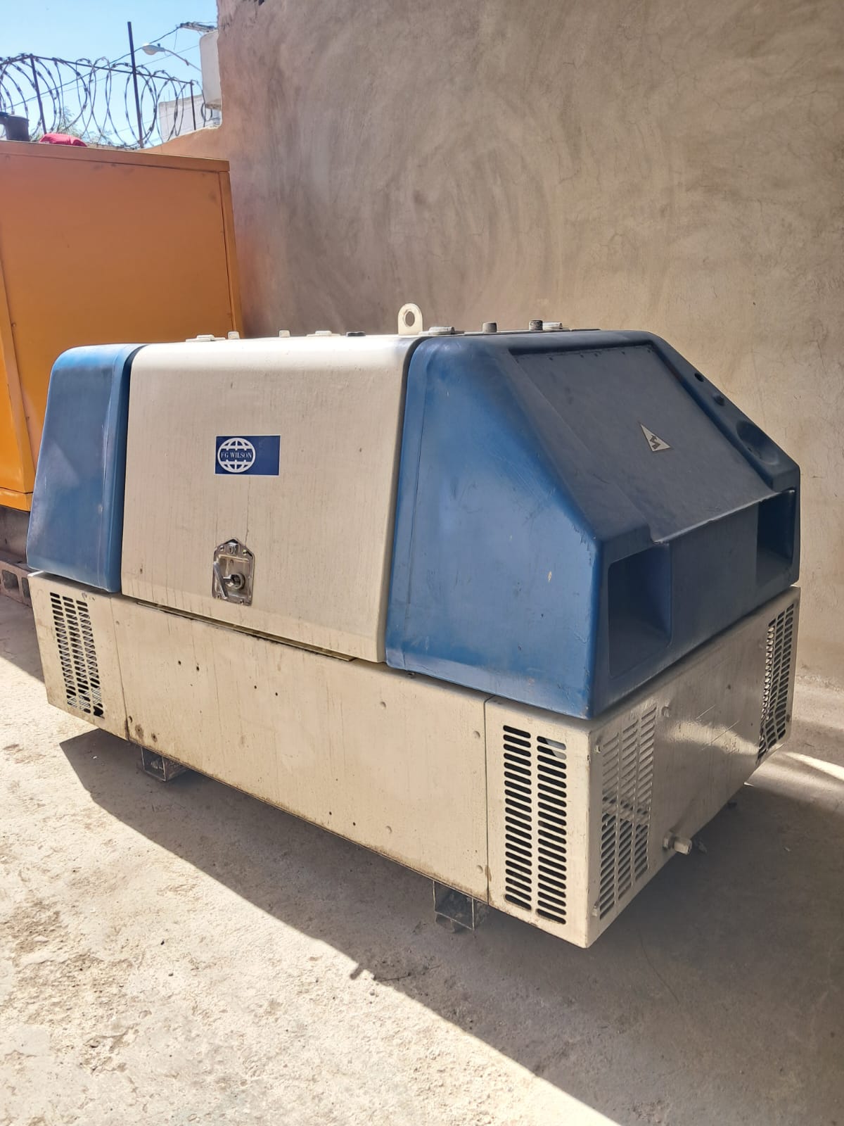 plantas e inversores - Planta eléctrica FG Wilson 17 KW
