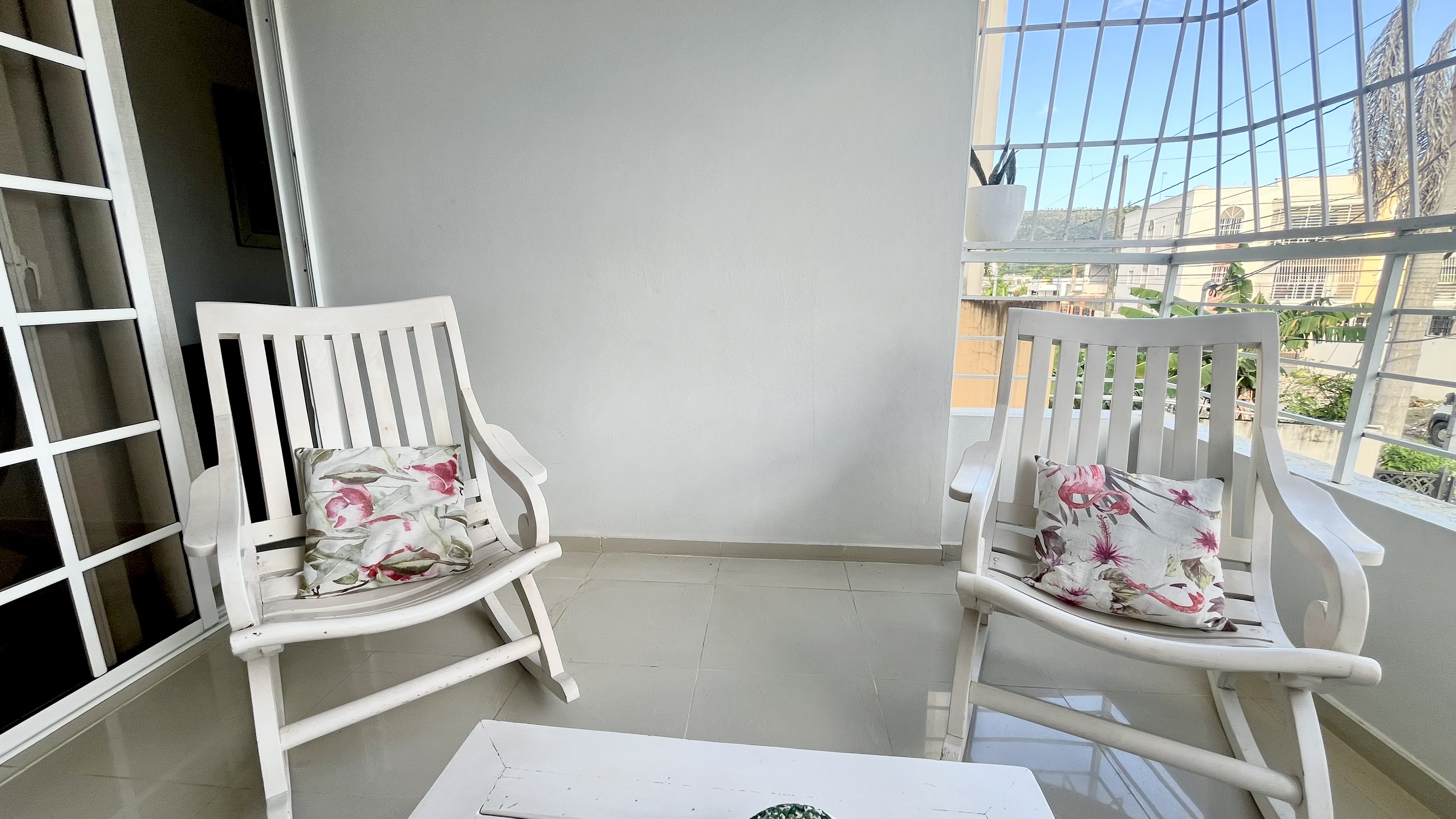 muebles y colchones - juego de 4 mesedoras y 1 mesa en roble
 0