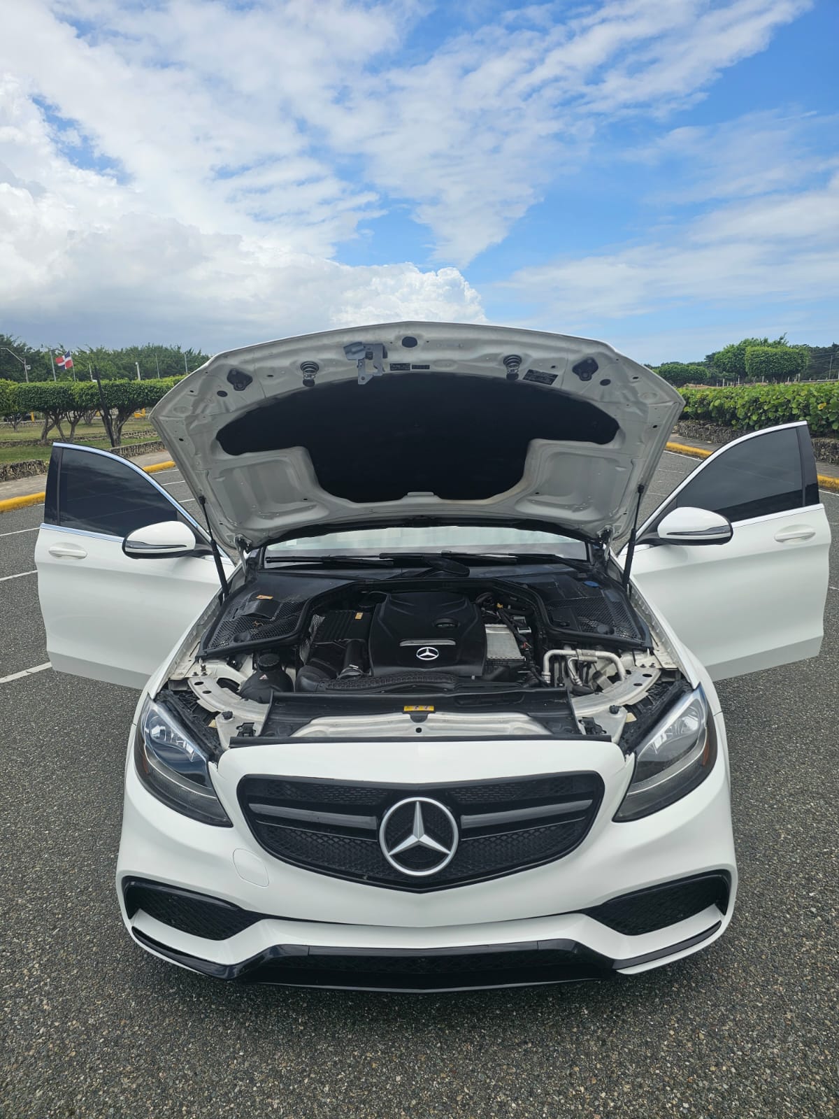 carros - Mercedes Benz C300 2016 AMG Pocas Millas 2