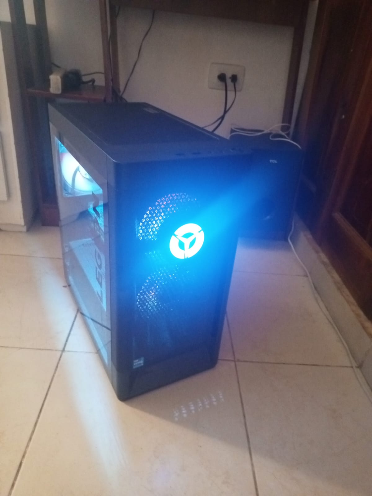 computadoras y laptops - CPU Lenovo Legion T5 2