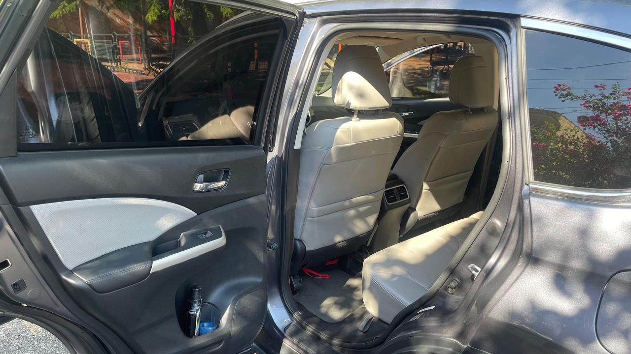 jeepetas y camionetas - VENDO HONDA MODELO CRV, POCO USO ESTA COMO NUEVA  8