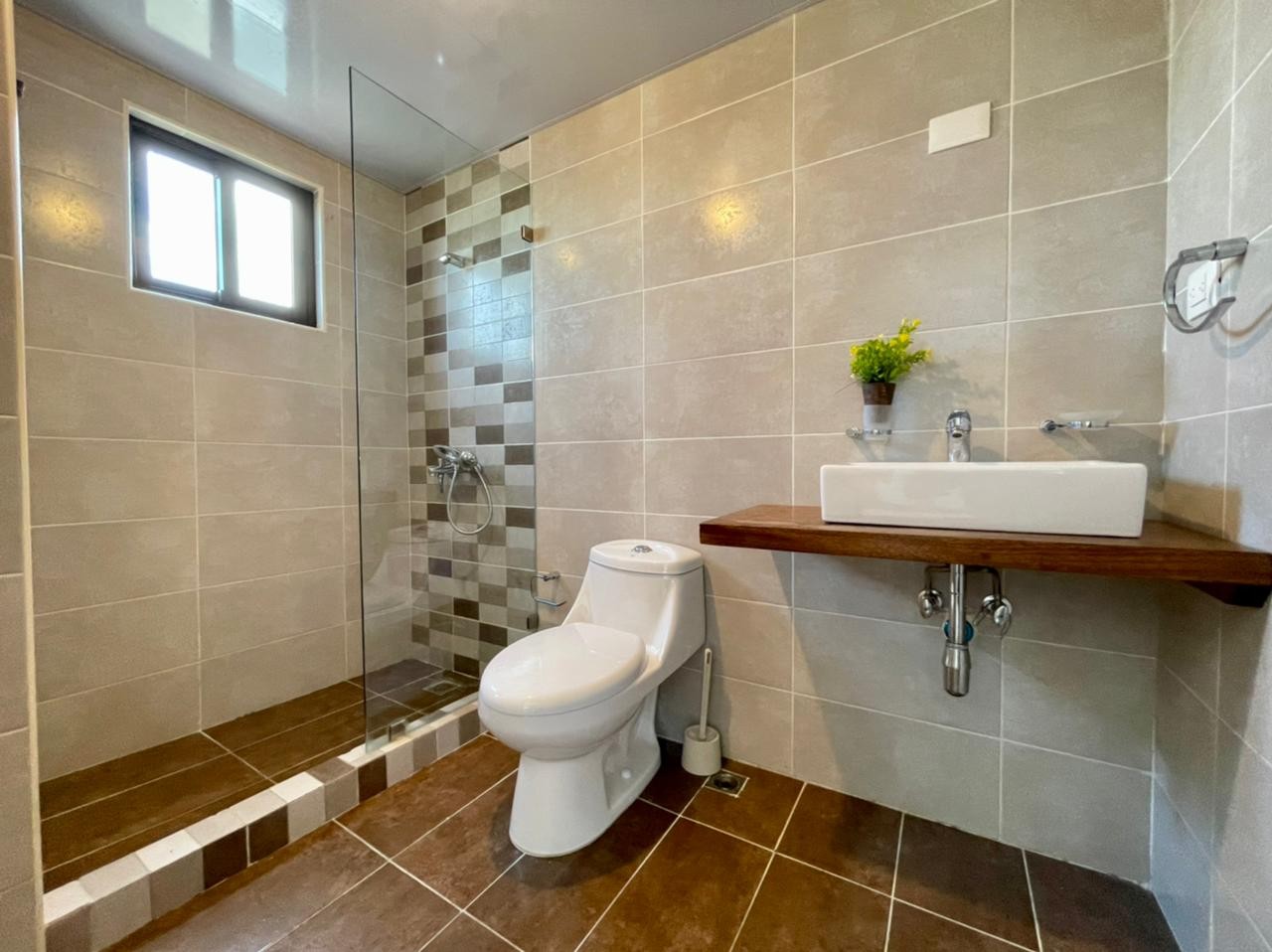 apartamentos - Apartamento con línea blanca en Evaristo Morales 5