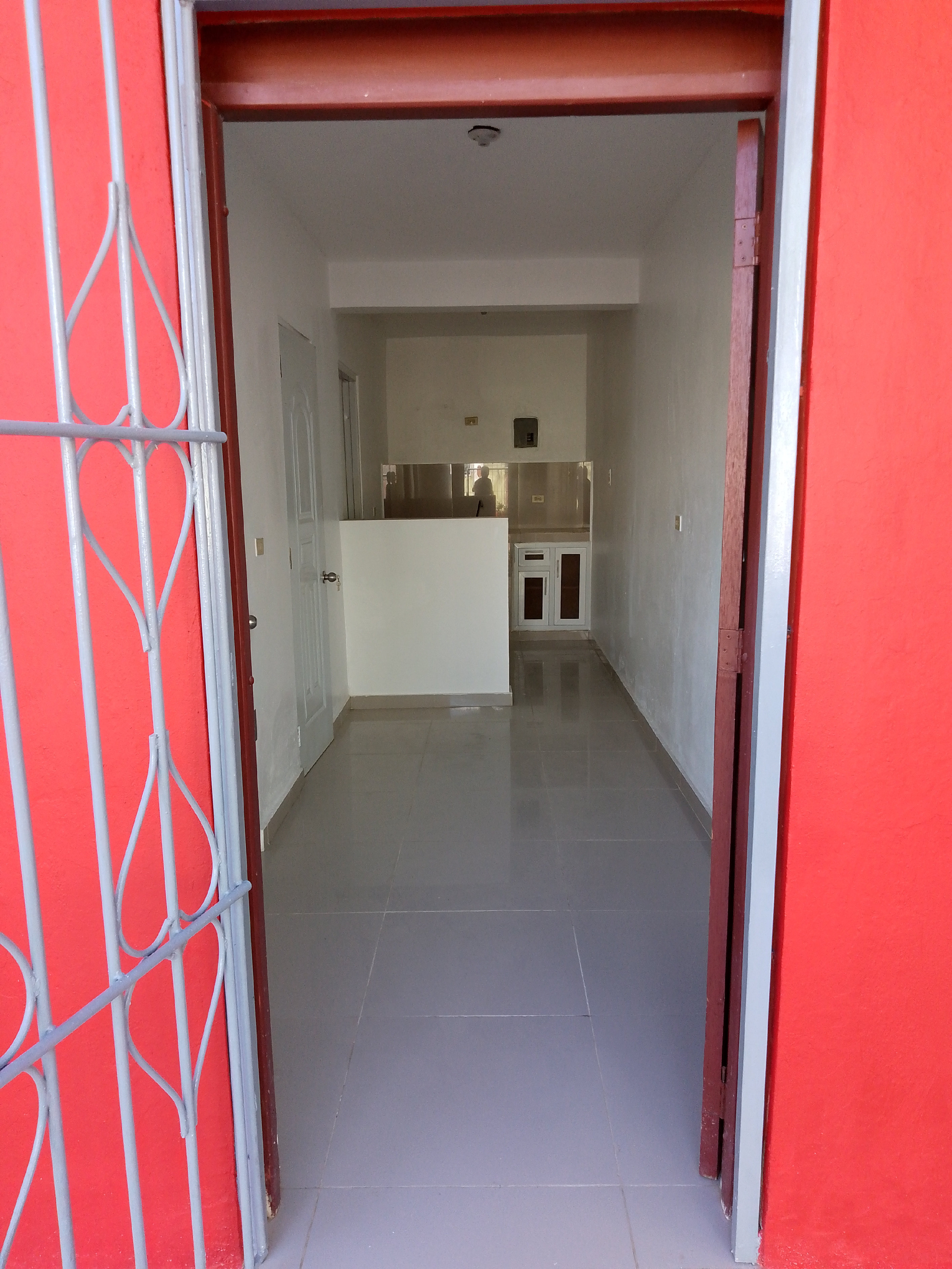 apartamentos - Se alquila apartamento 2 habitaciones 1 baño, nivel parqueo. 2