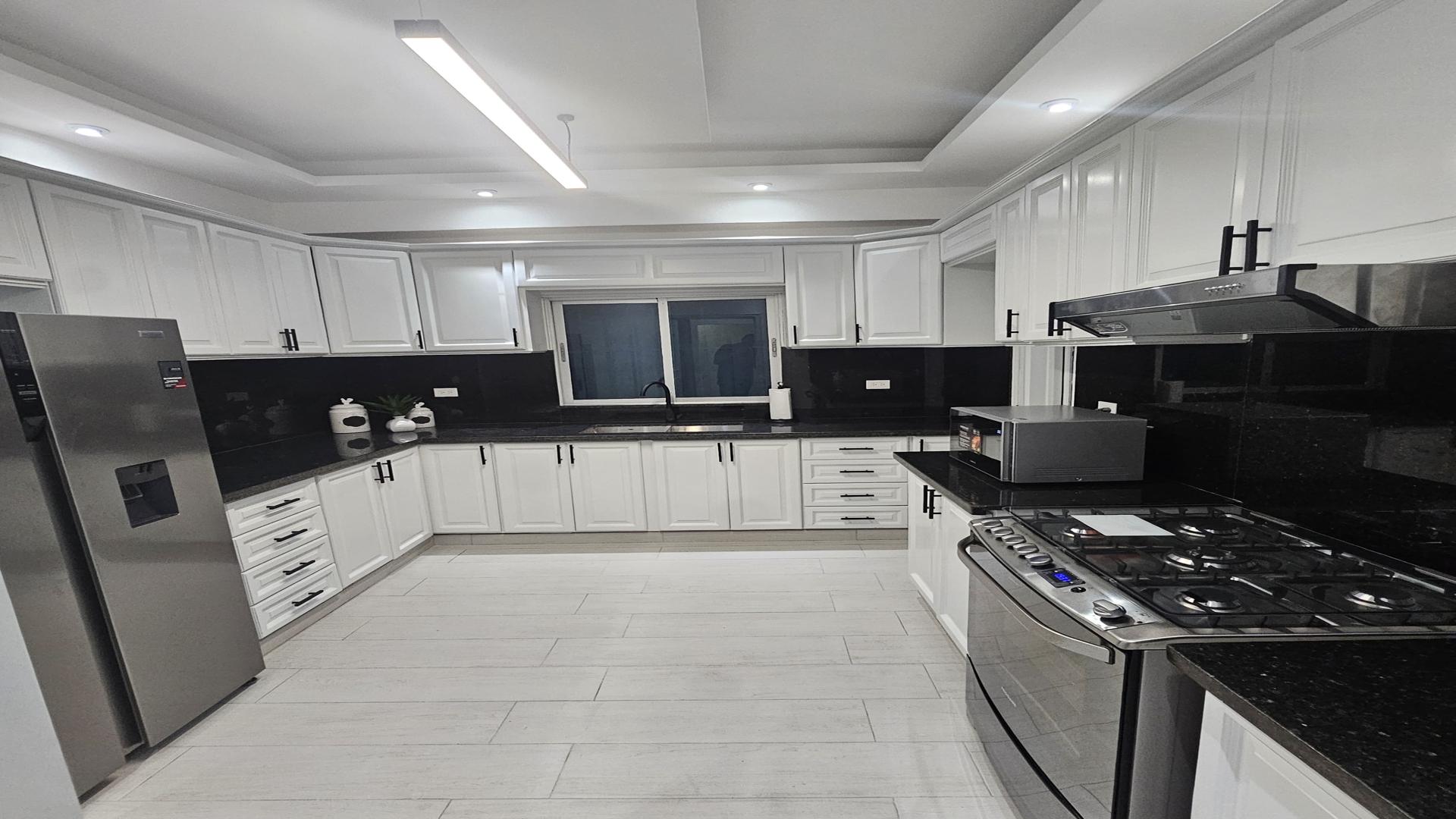 apartamentos - Venta apartamento vacío y/o Alquiler amueblado con terraza en Piantini 7
