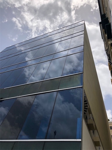 oficinas y locales comerciales - Venta de edificio de 5 niveles en los Cacicazgos Distrito Nacional  0