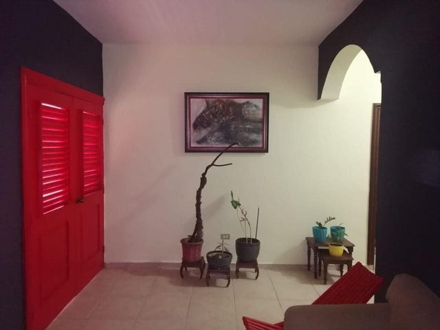 apartamentos - Venta de Apartamentos 5 habitaciones segundo y tercer nivel en zona Colonial  2