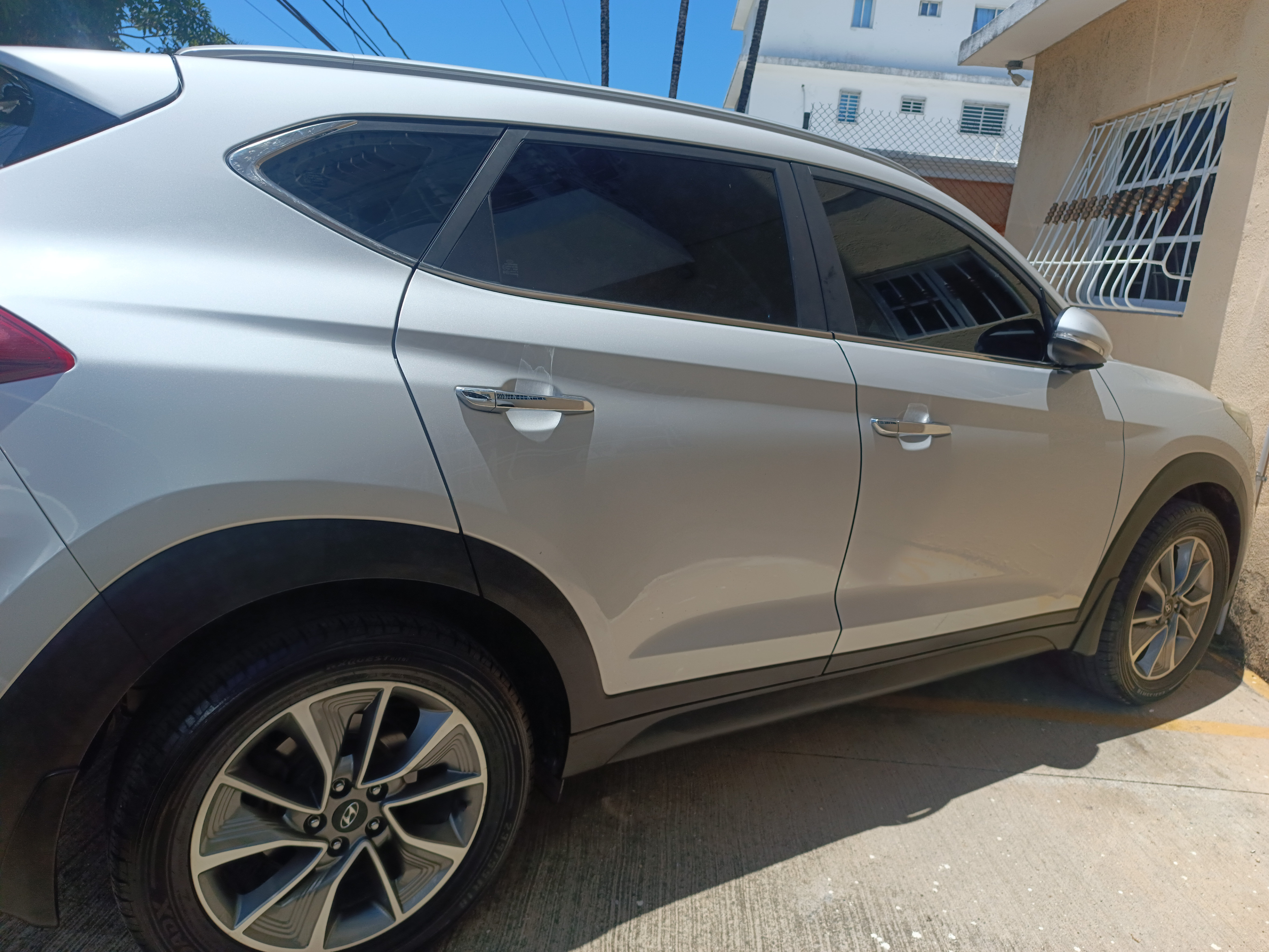 jeepetas y camionetas - Hyundai Tucson 2018 (de la casa)  2