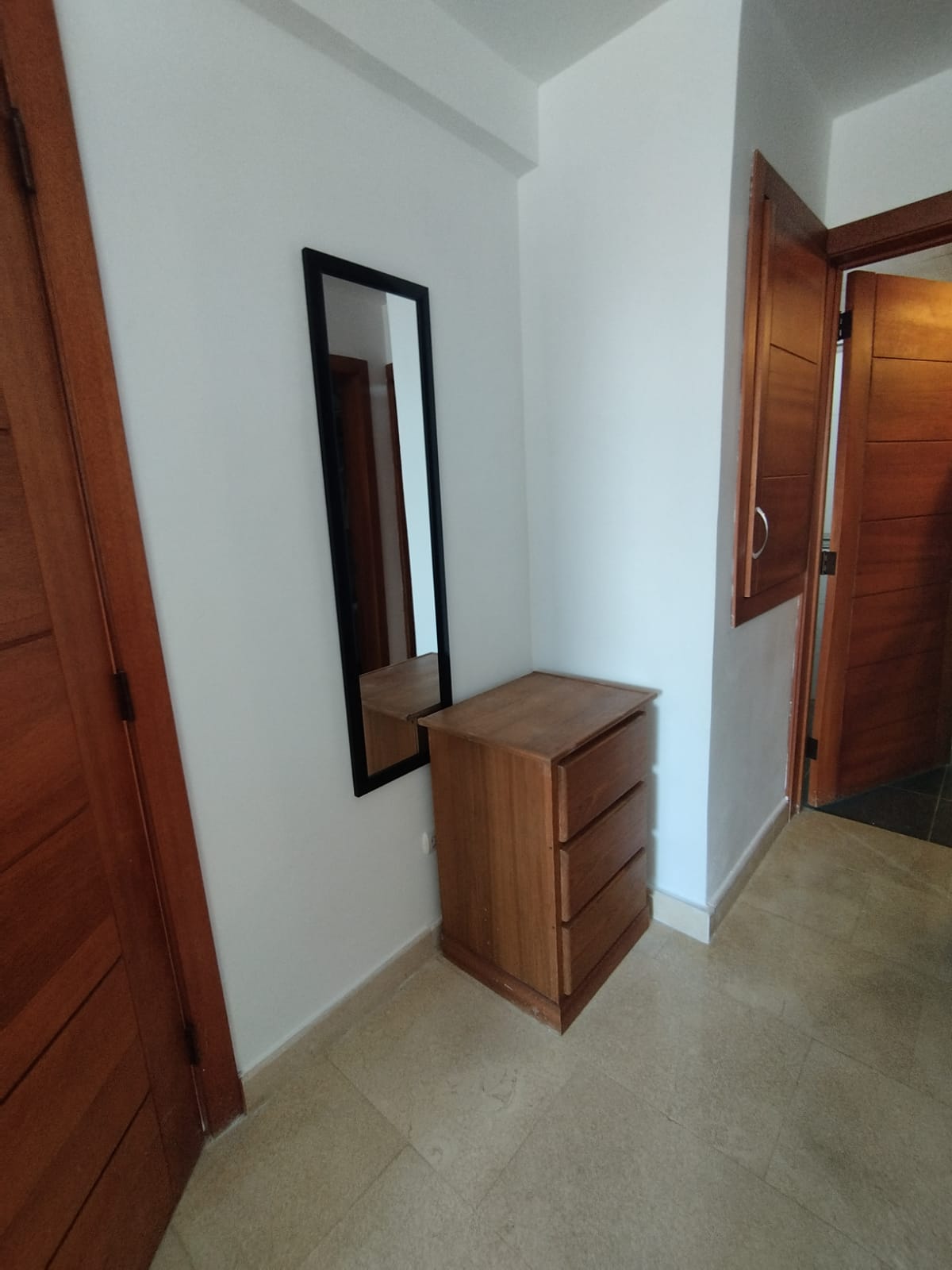 apartamentos - En La Enriquillo Piso Alto en Torre Moderna, 2hab 3