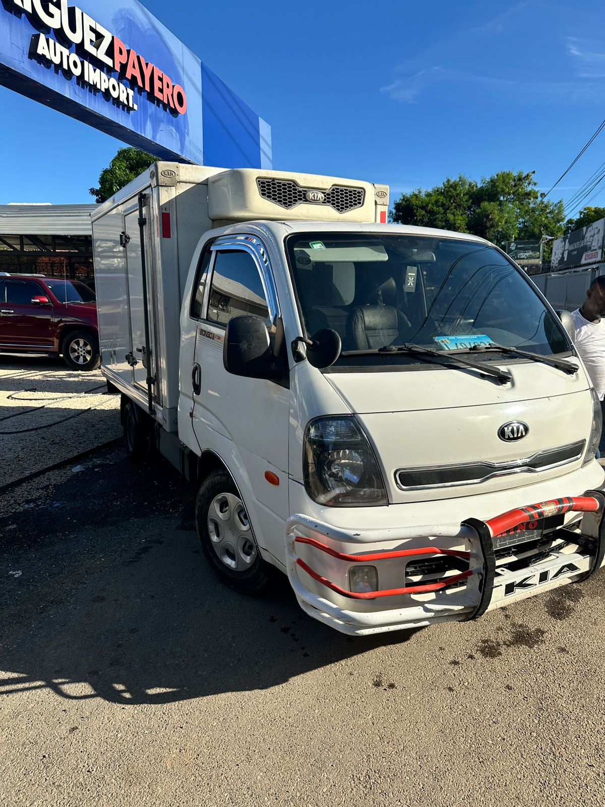 camiones y vehiculos pesados - se vende este camión kia bongo refrigerado. 7