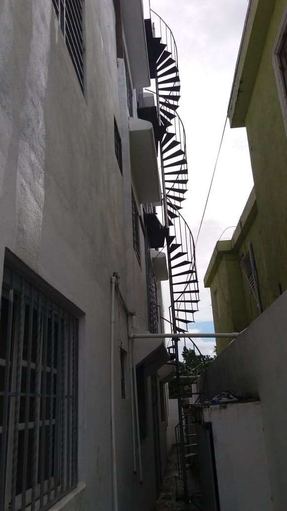 construccion e industrial - Taller Ricardo Herrería En General, Toldos, Verjas Y Mas! 1