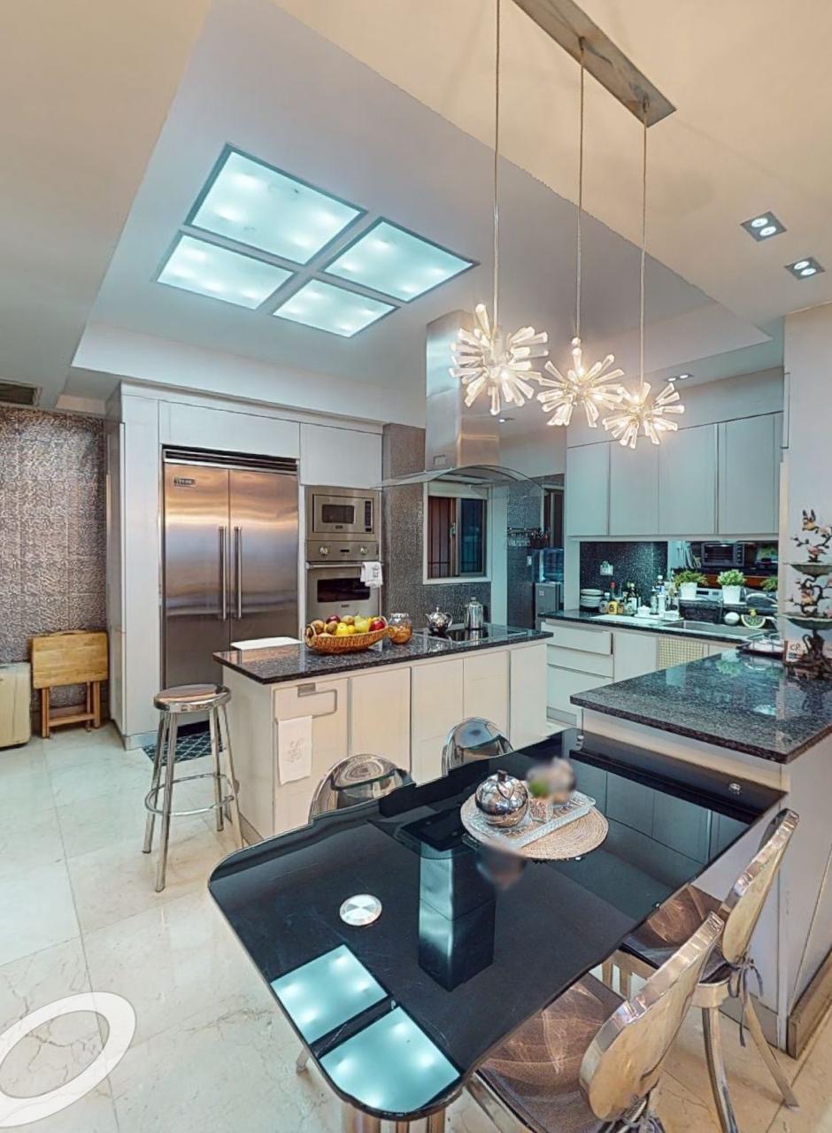 apartamentos - Vendo Los Cacicazgos, Esta propiedad  de 340m² en  7