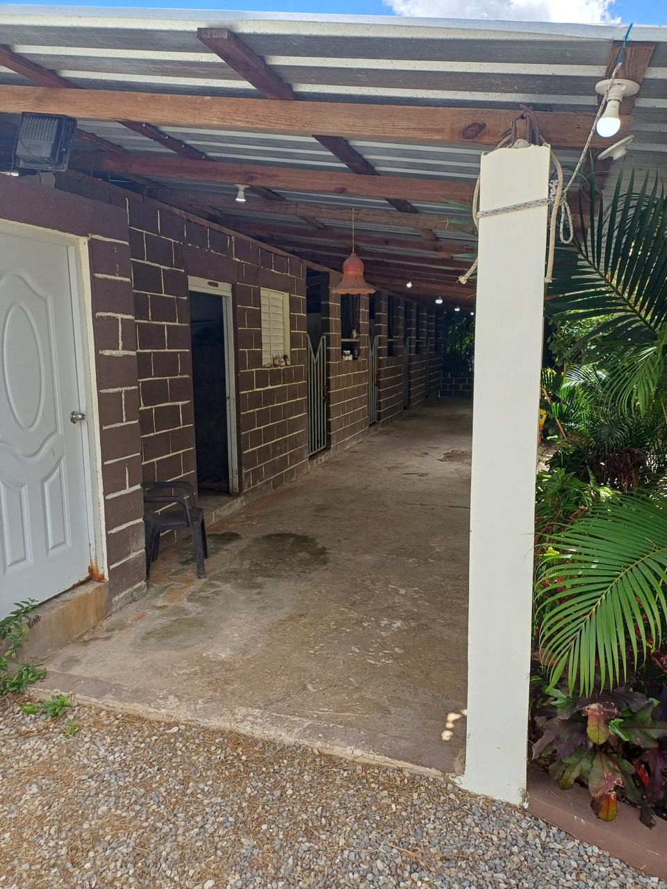 casas vacacionales y villas - Se vende ‼️ Hermosa villa campestre en Higüey  5