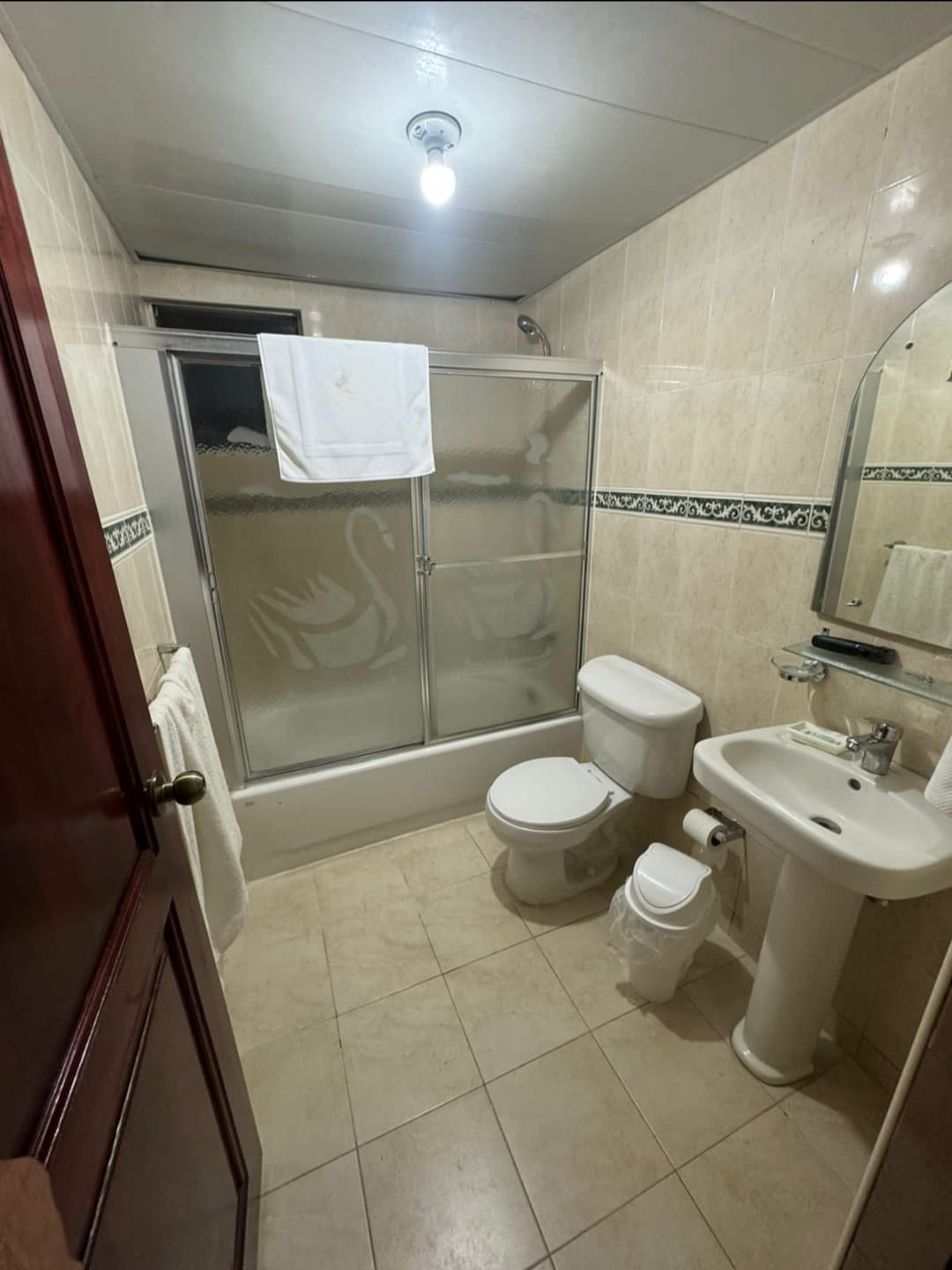 apartamentos - Alquiler de Habitación Amueblada en Zona Céntrica del Distrito Nacional  5