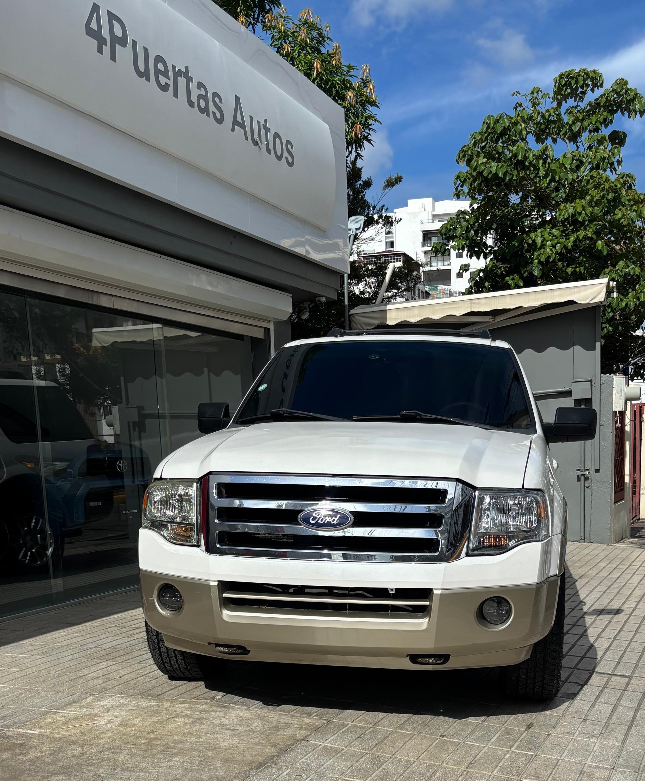 jeepetas y camionetas - FORD EXPEDITION E.B. 4WD 2